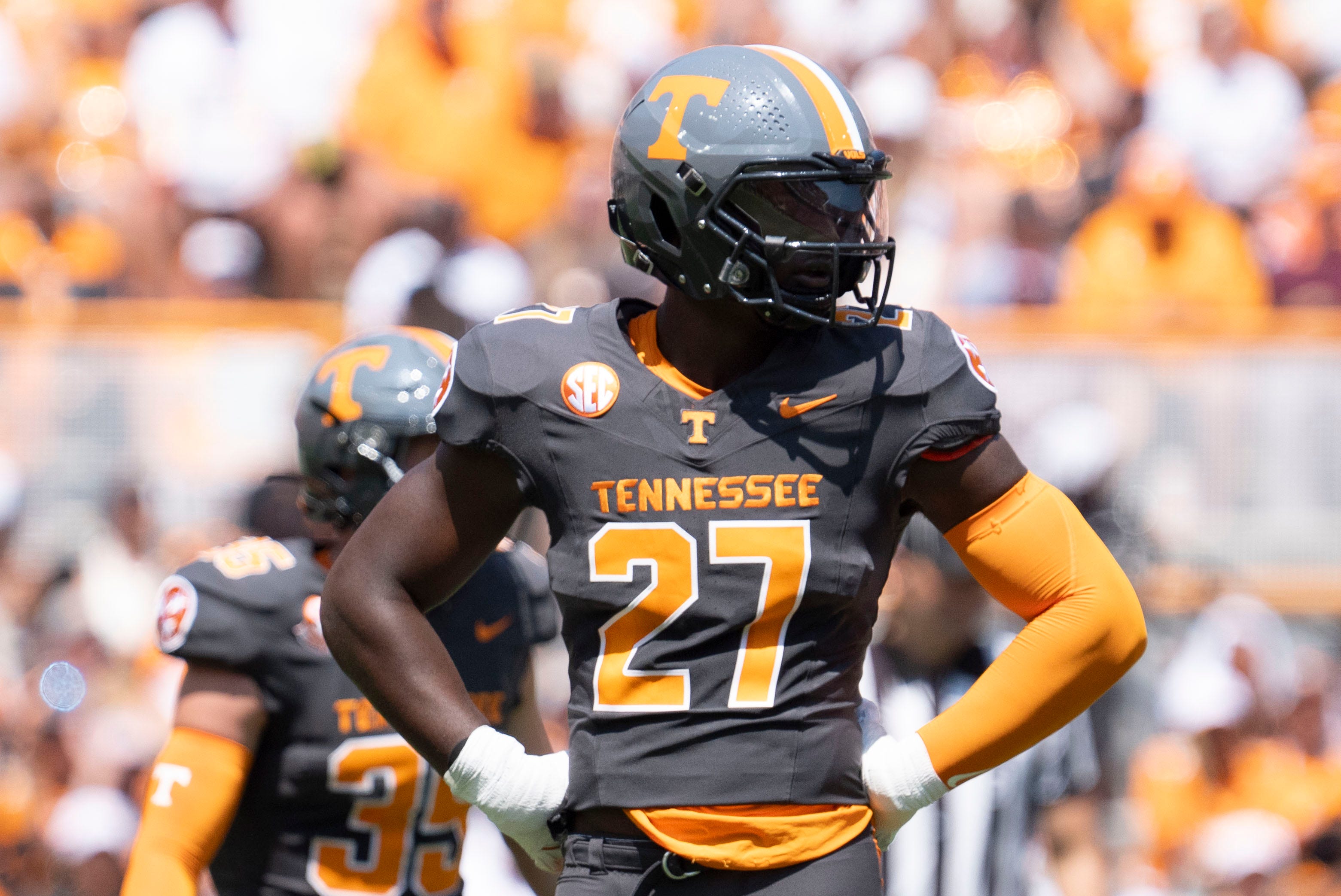Tennessee defensive lineman James Pearce Jr. (27) during a game between Tennessee and Chattanooga, Saturday, Aug. 31, 2024.