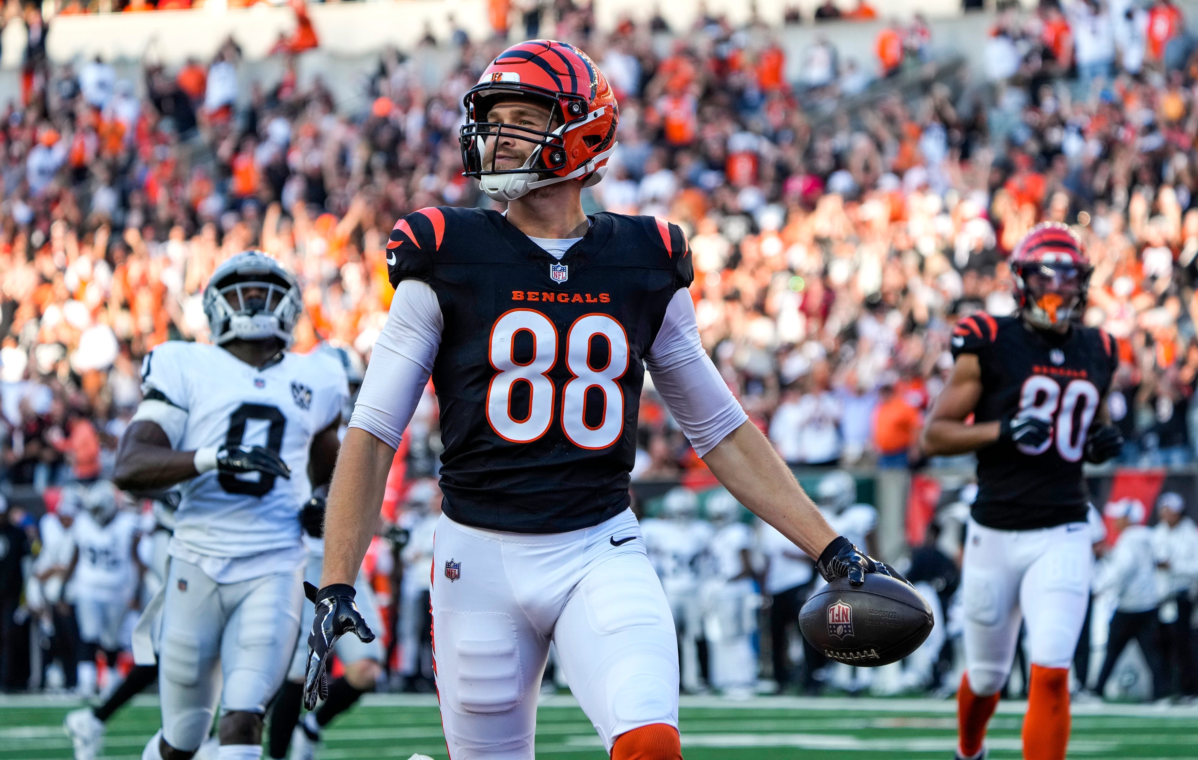 Bengals tight end Mike Gesicki caught five of his six targets for 100 yards and two touchdowns on Sunday against the Raiders.