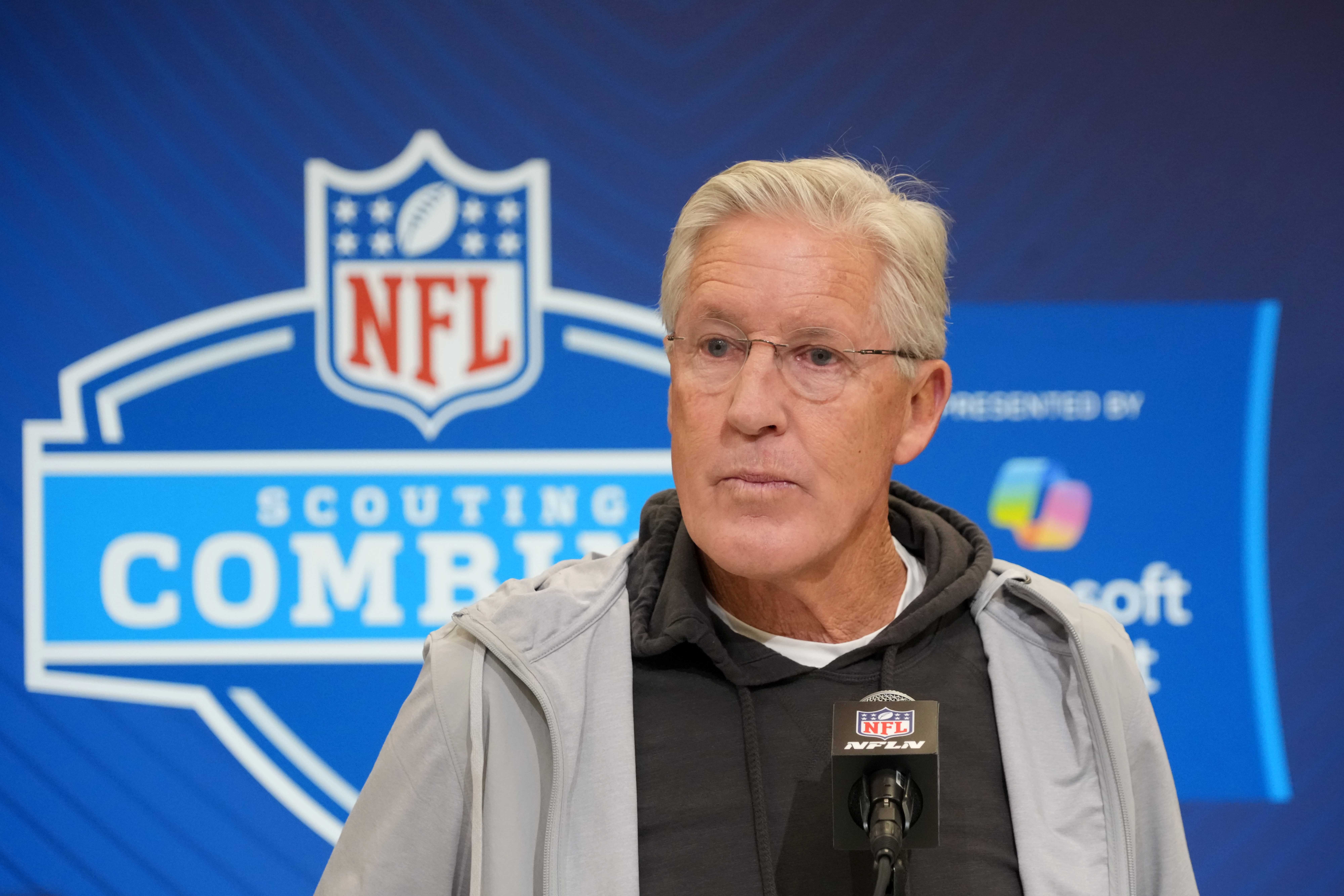 Las Vegas Raiders head coach Pete carroll