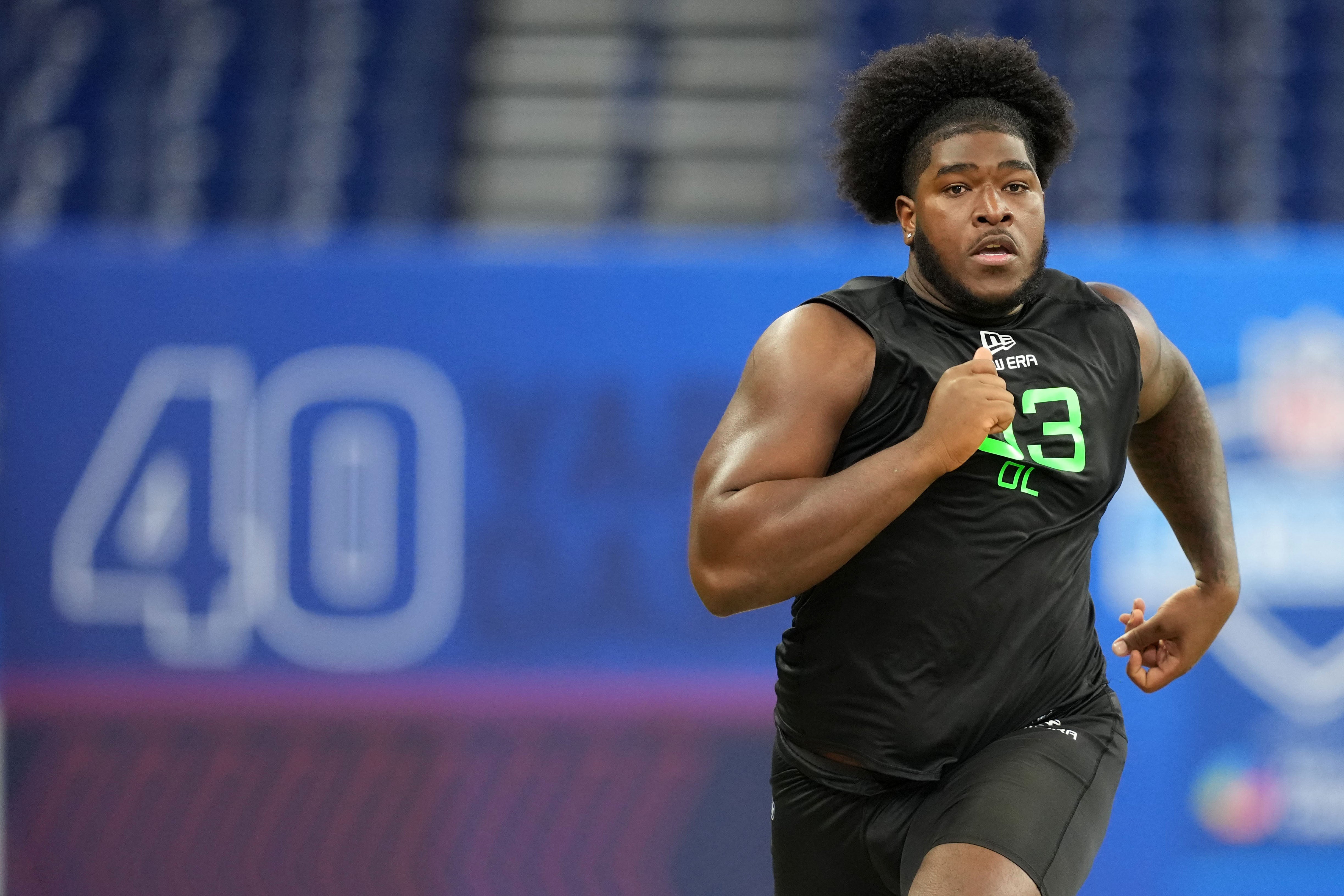 Alabama OG Tyler Booker