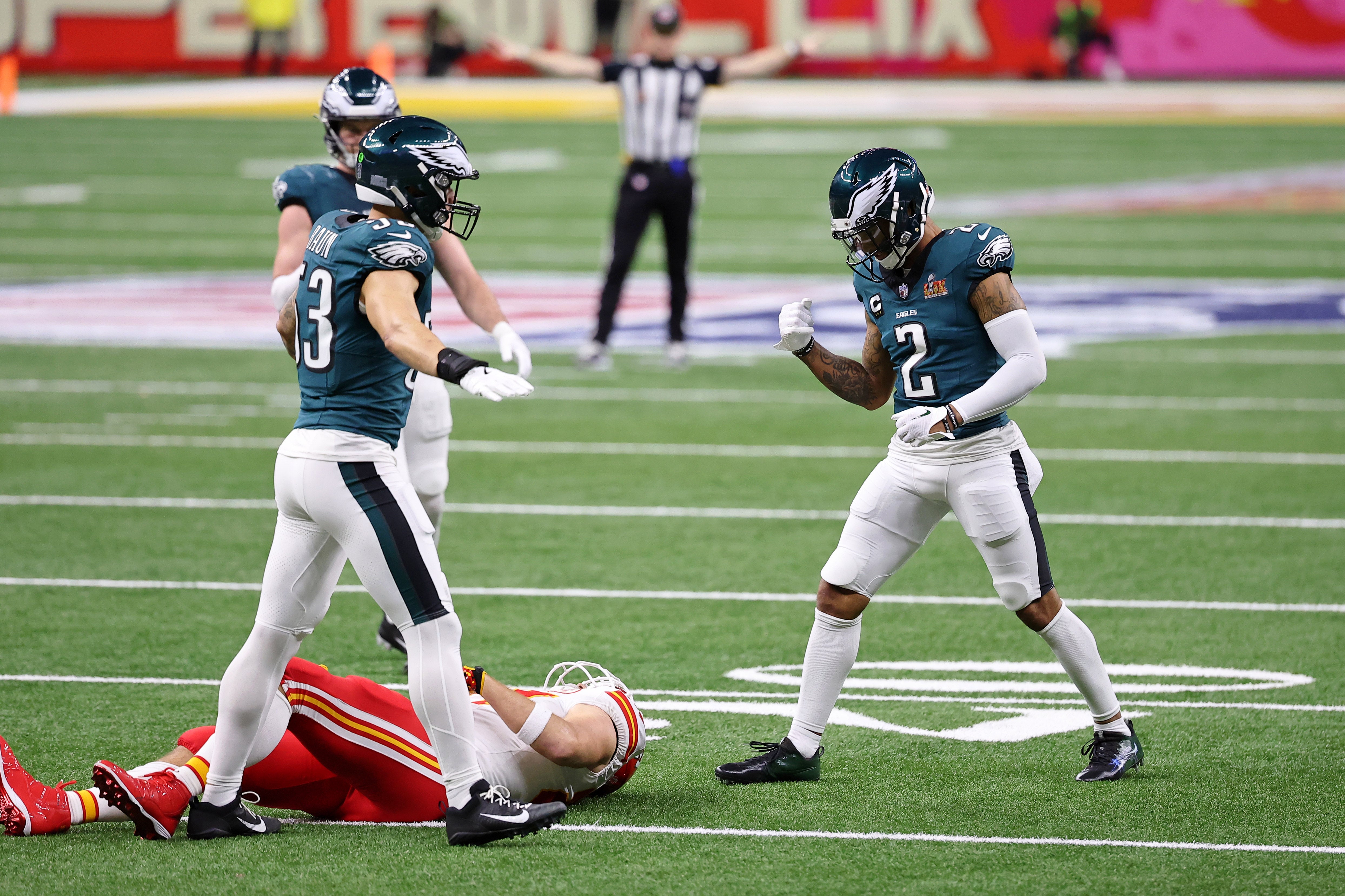 Feb 9, 2025; New Orleans, LA, USA; Philadelphia Eagles cornerback Darius Slay Jr. (2) reacts after breaking up a pass intended for Kansas City Chiefs tight end Travis Kelce (87) during the first half of Super Bowl LIX at Caesars Superdome.