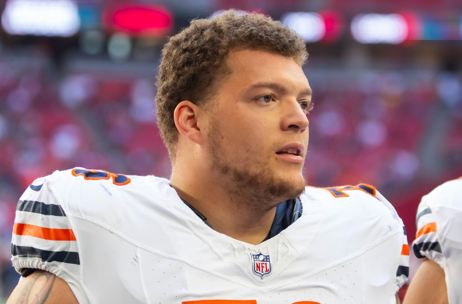 Nov 3, 2024; Glendale, Arizona, USA; Chicago Bears guard Teven Jenkins (76) against the Arizona Cardinals at State Farm Stadium.