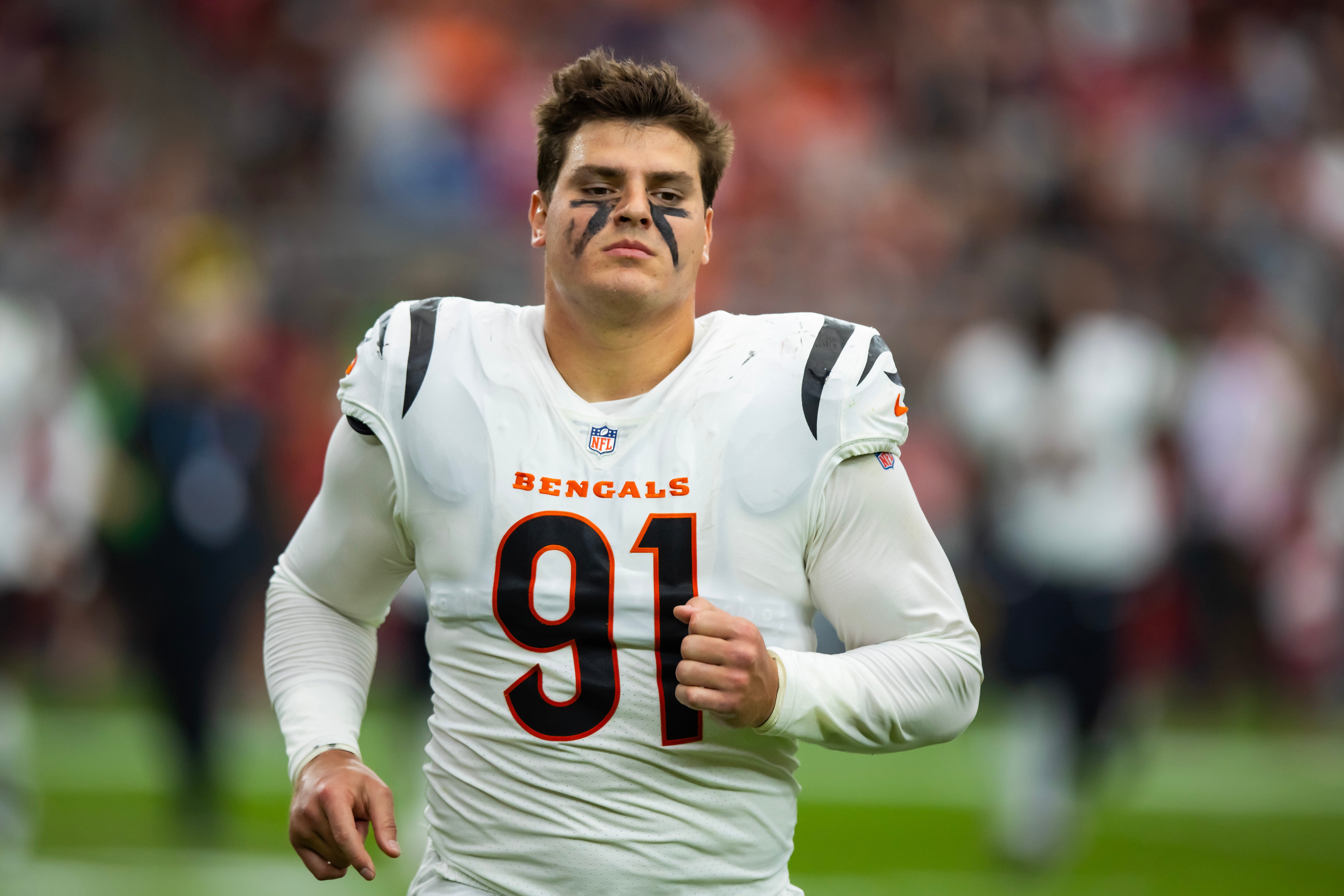 Oct 8, 2023; Glendale, Arizona, USA; Cincinnati Bengals defensive end Trey Hendrickson (91) against the Arizona Cardinals at State Farm Stadium.