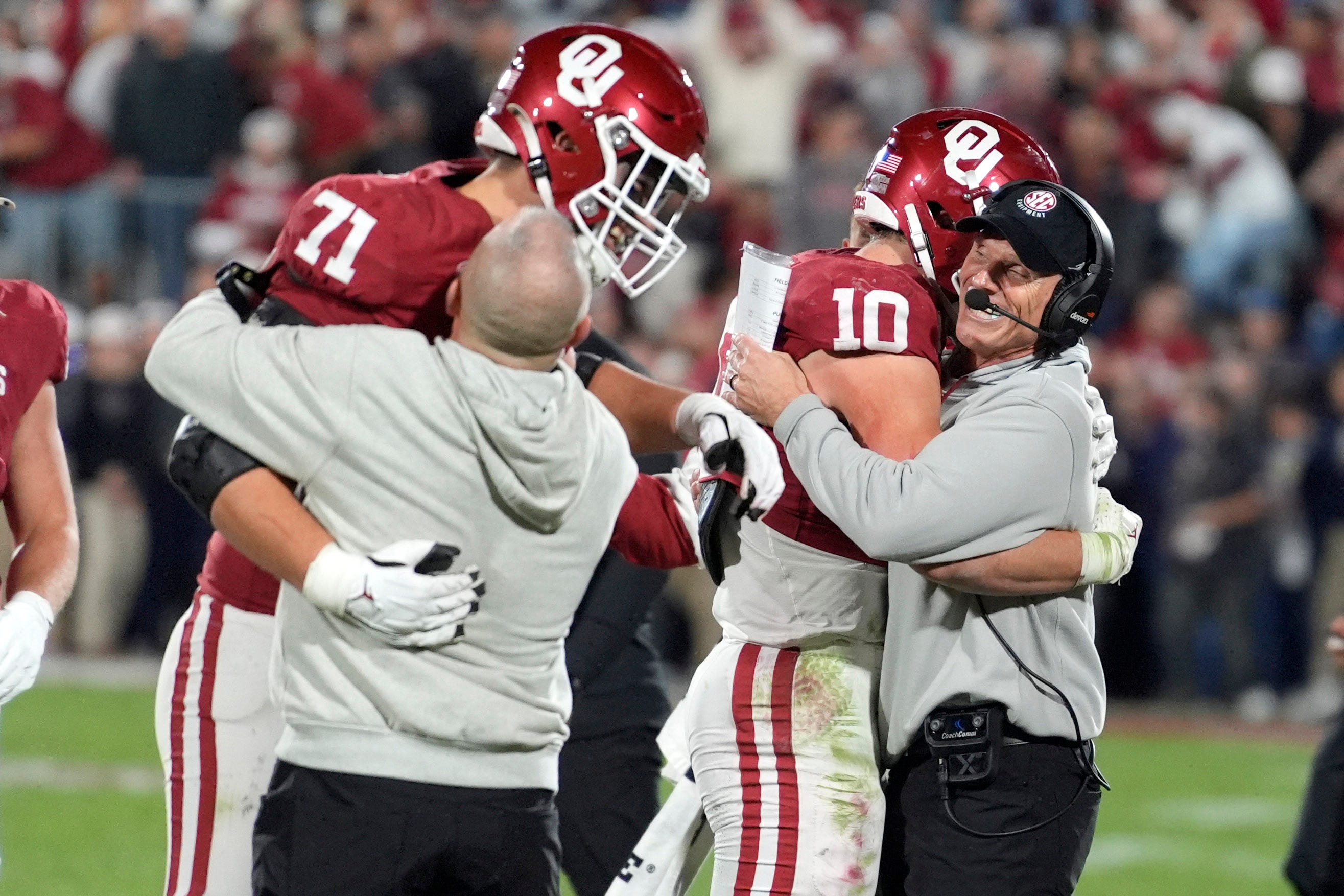 Oklahoma coach Brent Venables celebrates with tight end Bauer Sharp (10) during a college football game between the University of Oklahoma Sooners (OU) and the Alabama Crimson Tide at Gaylord Family - Oklahoma Memorial Stadium in Norman, Okla., Saturday, Nov. 23, 2024. Oklahoma won 24-3.