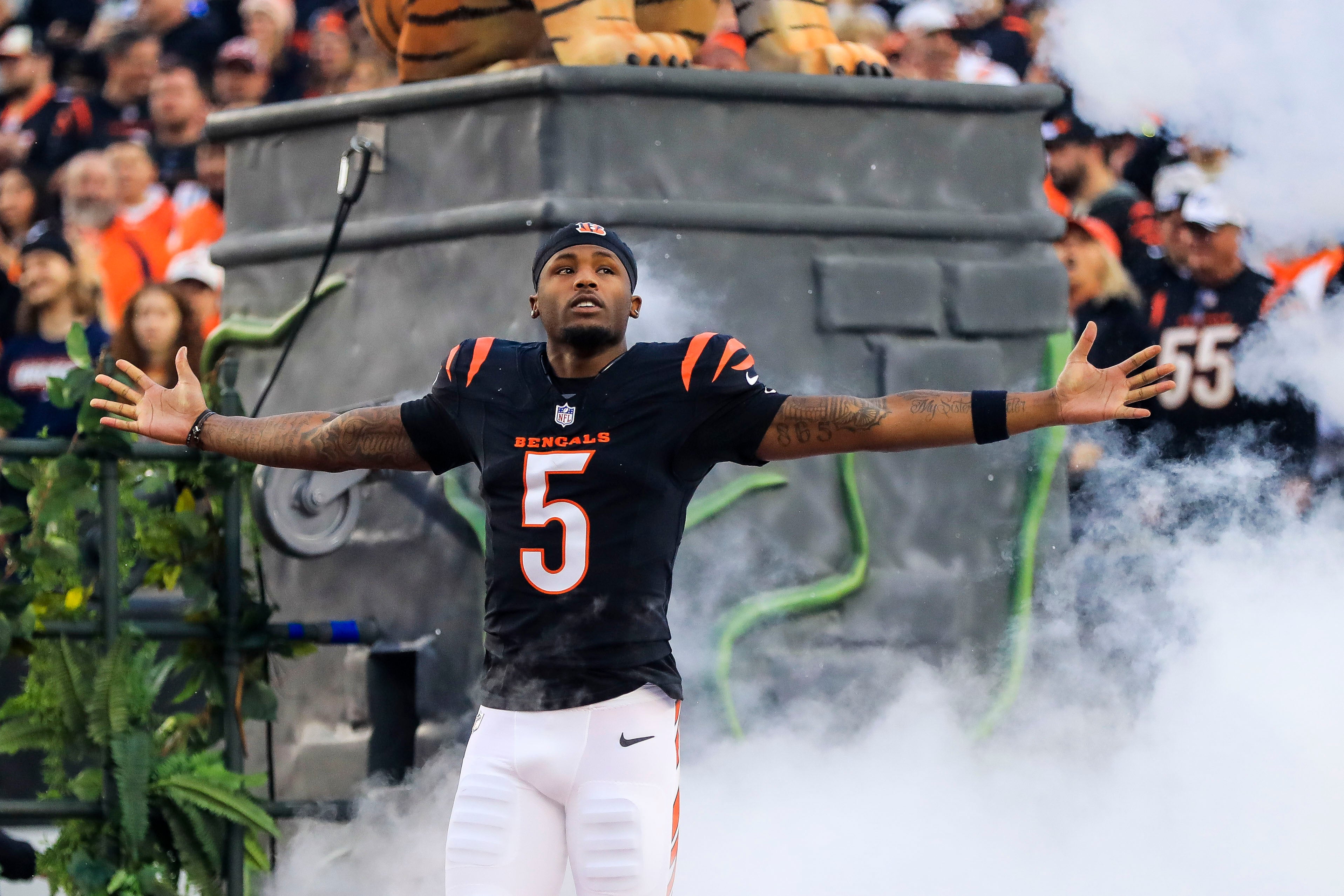 Dec 28, 2024; Cincinnati, Ohio, USA; Cincinnati Bengals wide receiver Tee Higgins (5) runs onto the field before the game against the Denver Broncos at Paycor Stadium.