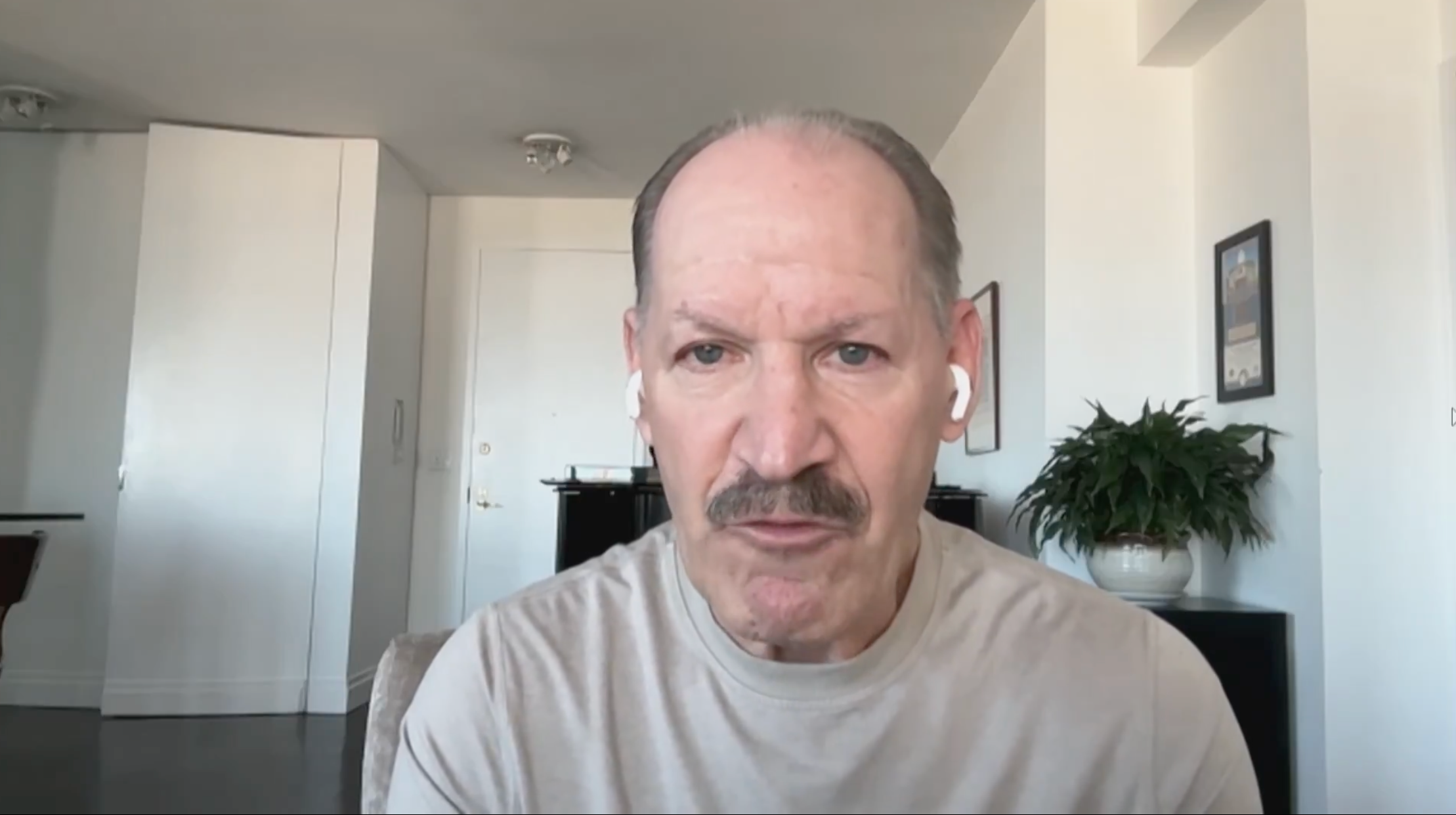 Former Pittsburgh Steelers Super Bowl-winning HC Bill Cowher talks Steelers QB situation on the Dan Patrick Show.