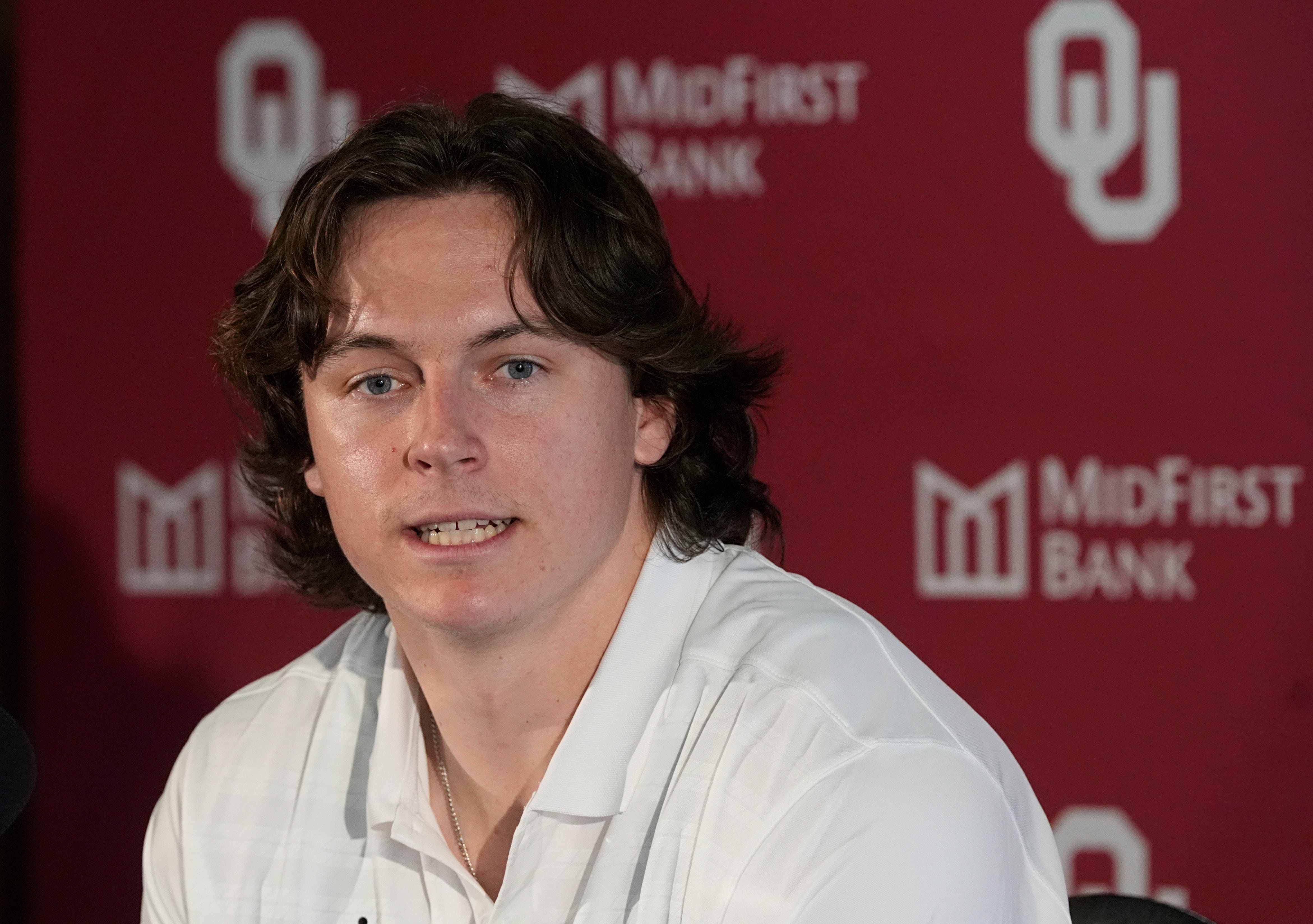 Oklahoma Sooners quarterback John Mateer