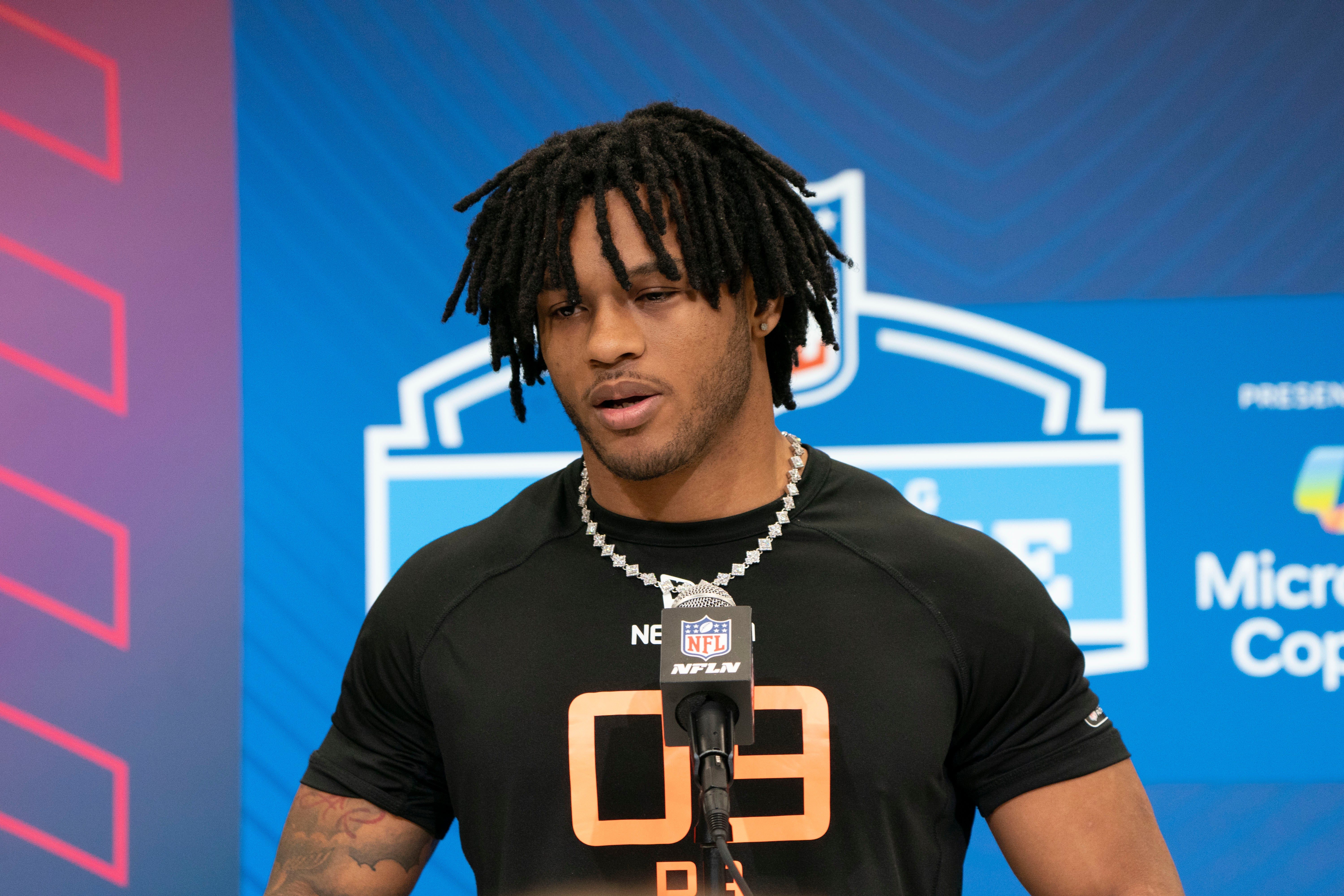 North Carolina running back Omarion Hampton (RB09) talks to the press during the 2025 NFL Combine at Indiana Convention Center.