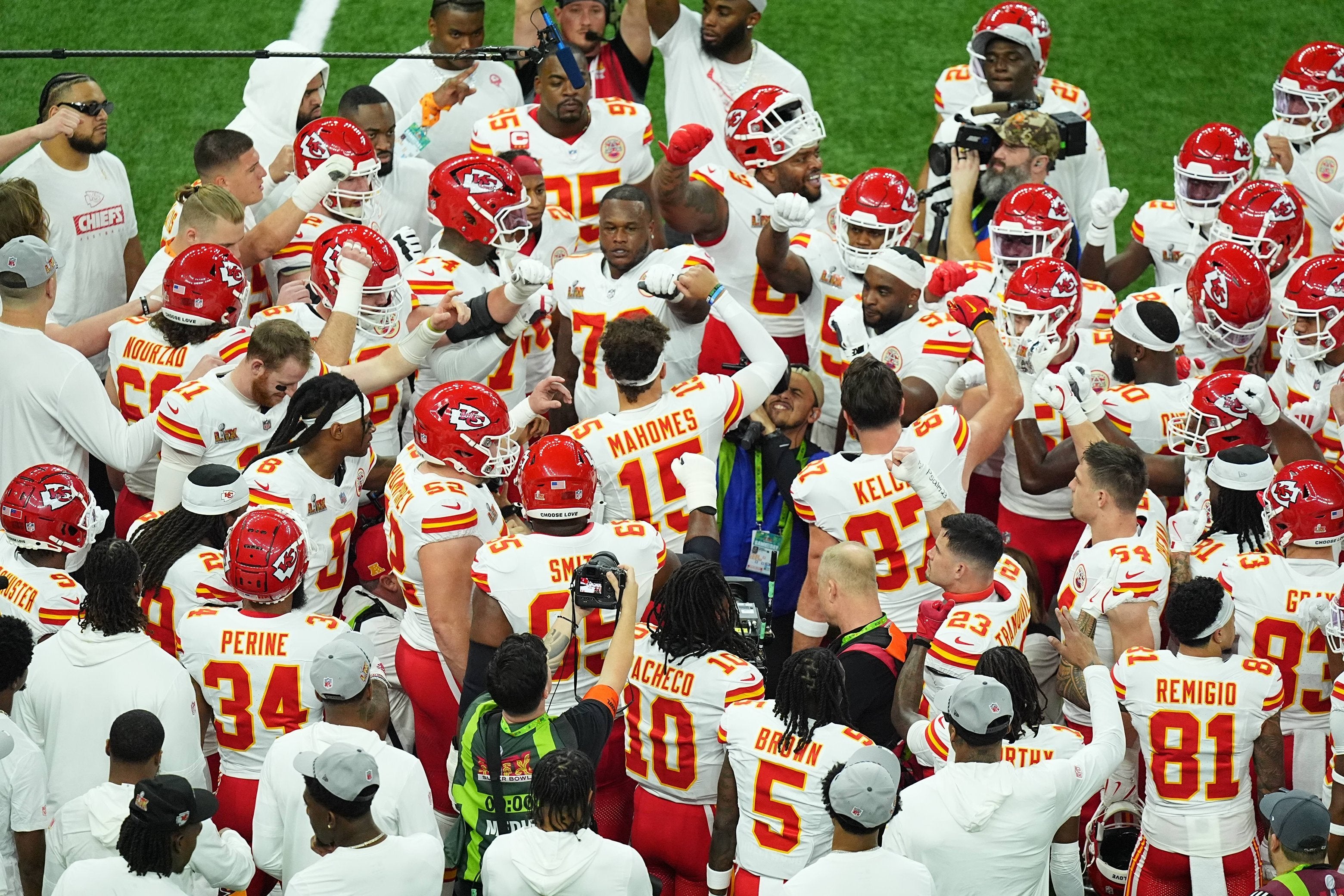 Chiefs players gather