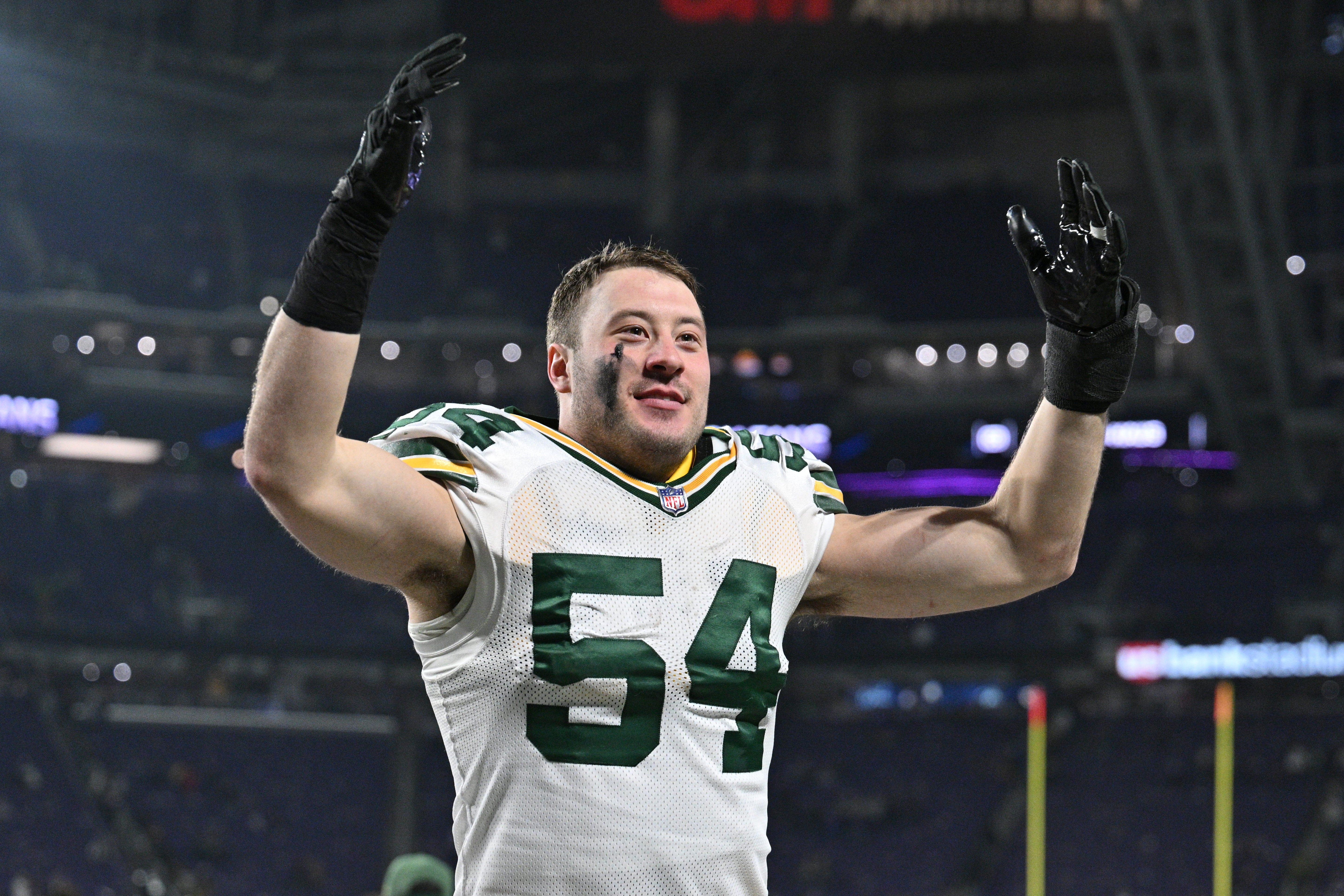 Green Bay Packers linebacker Kristian Welch (54) runs off the field after the game against the Minnesota Vikings at U.S. Bank Stadium