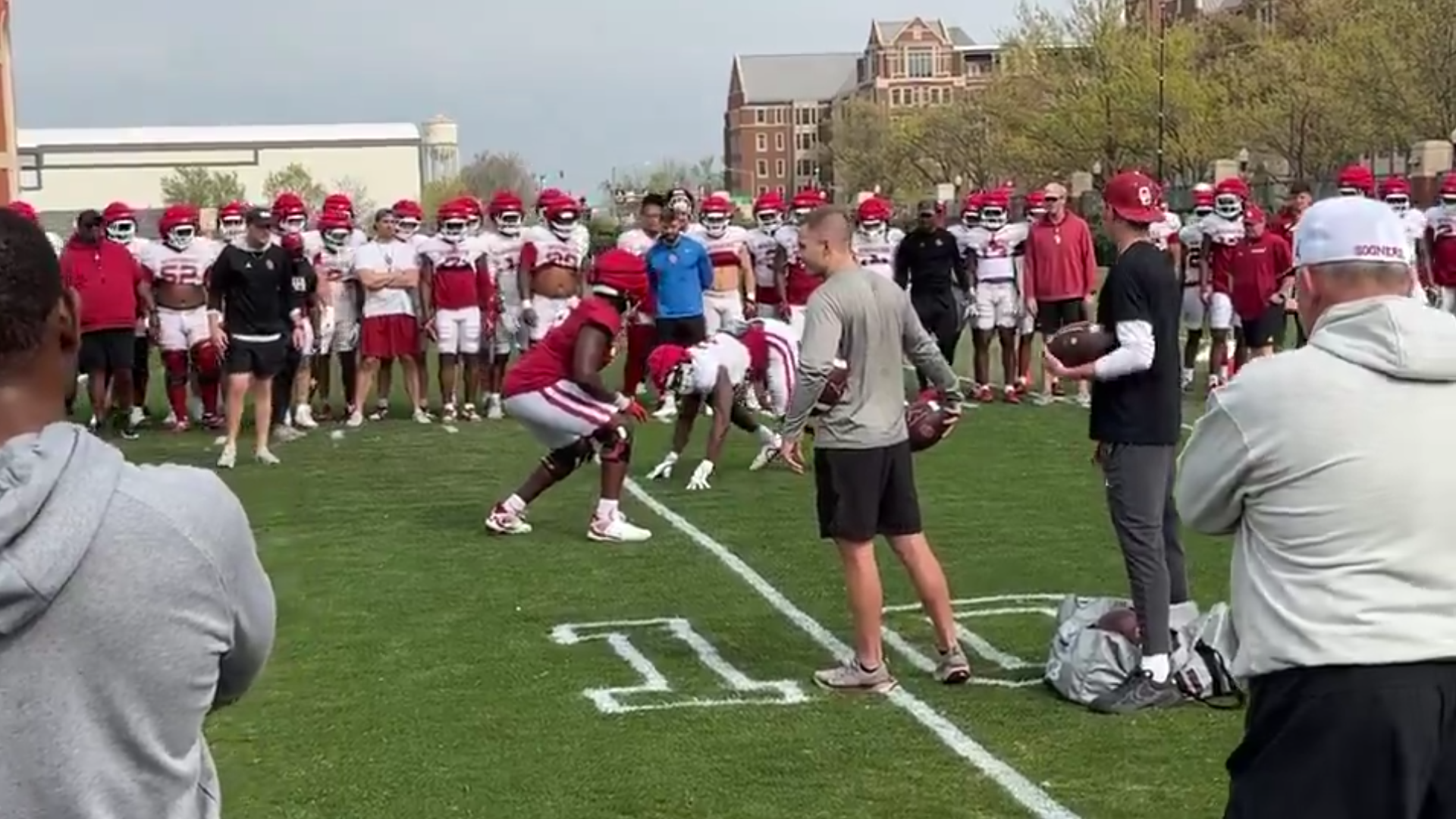 Oklahoma Sooners Michael Fasusi