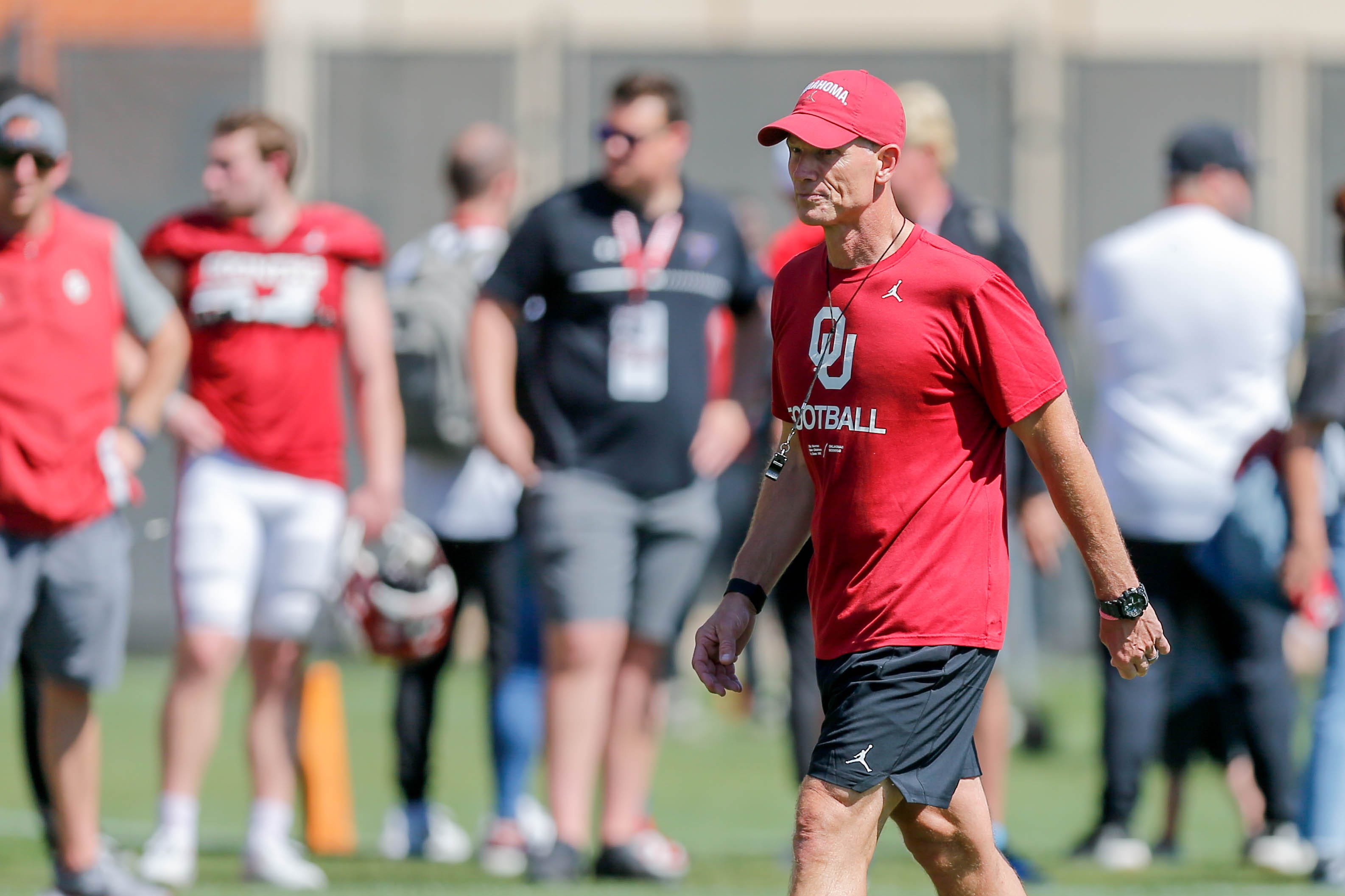 Oklahoma Sooners head coach Brent Venables