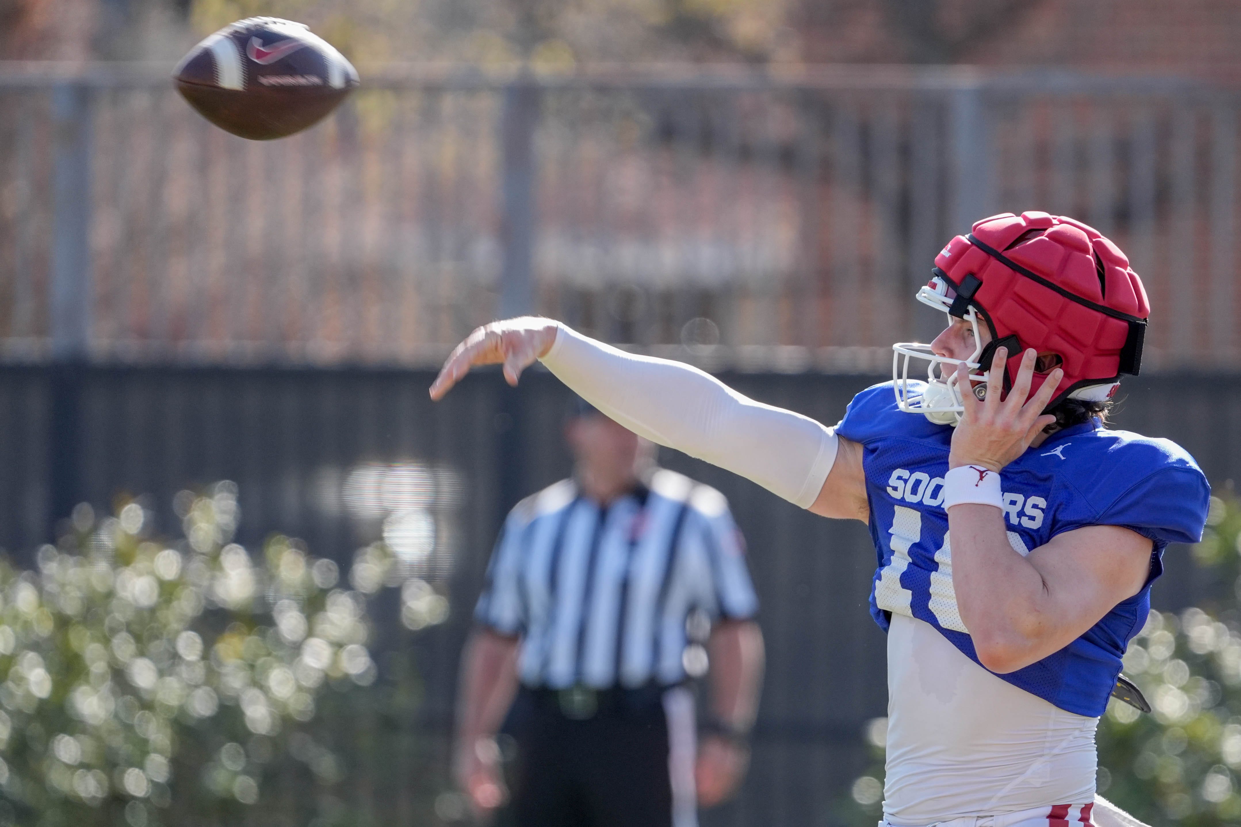 Oklahoma Sooners quarterback John Mateer