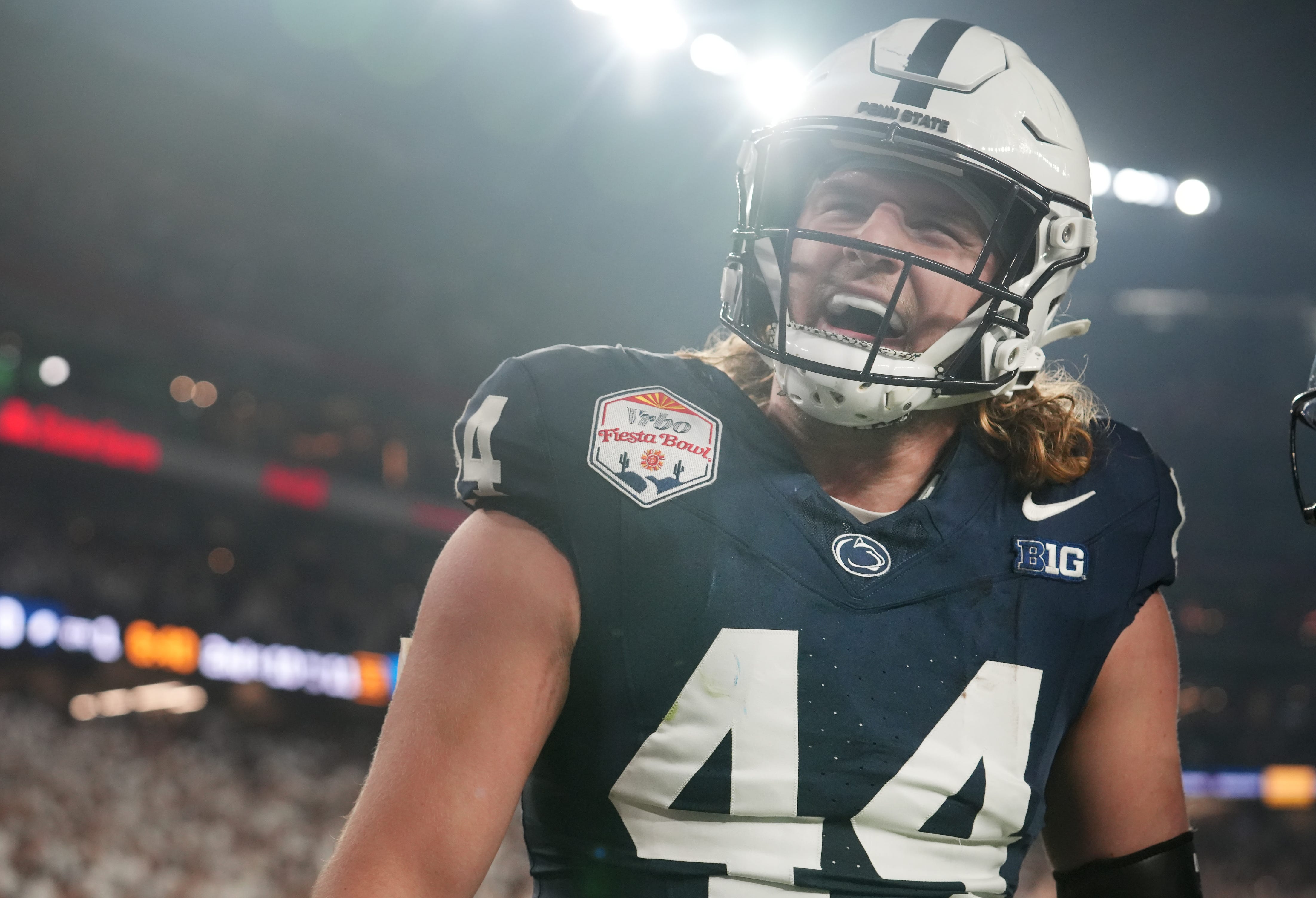 Penn State Nittany Lions tight end Tyler Warren (44) celebrates his touchdown catch against the Boise State Broncos during their Fiesta Bowl matchup.
