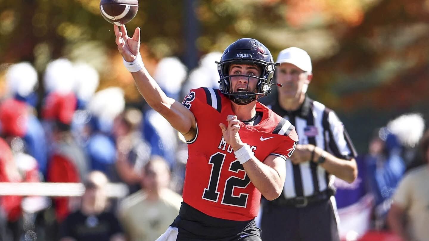 Central Missouri QB Zach Zebrowski