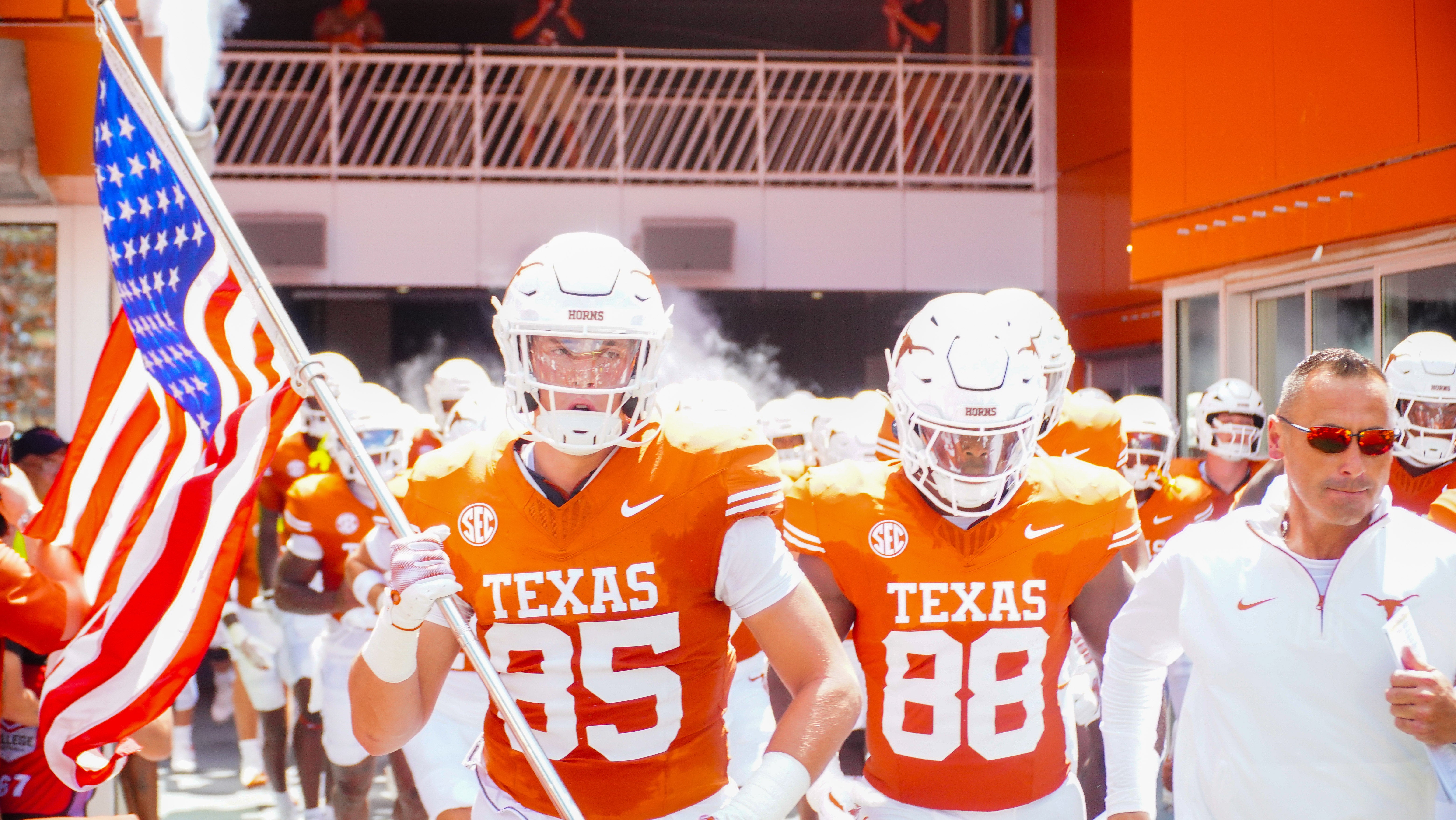 Texas Longhorns tight end Gunner Helm (85) before a game at Darrell K Royal-Texas Memorial Stadium.