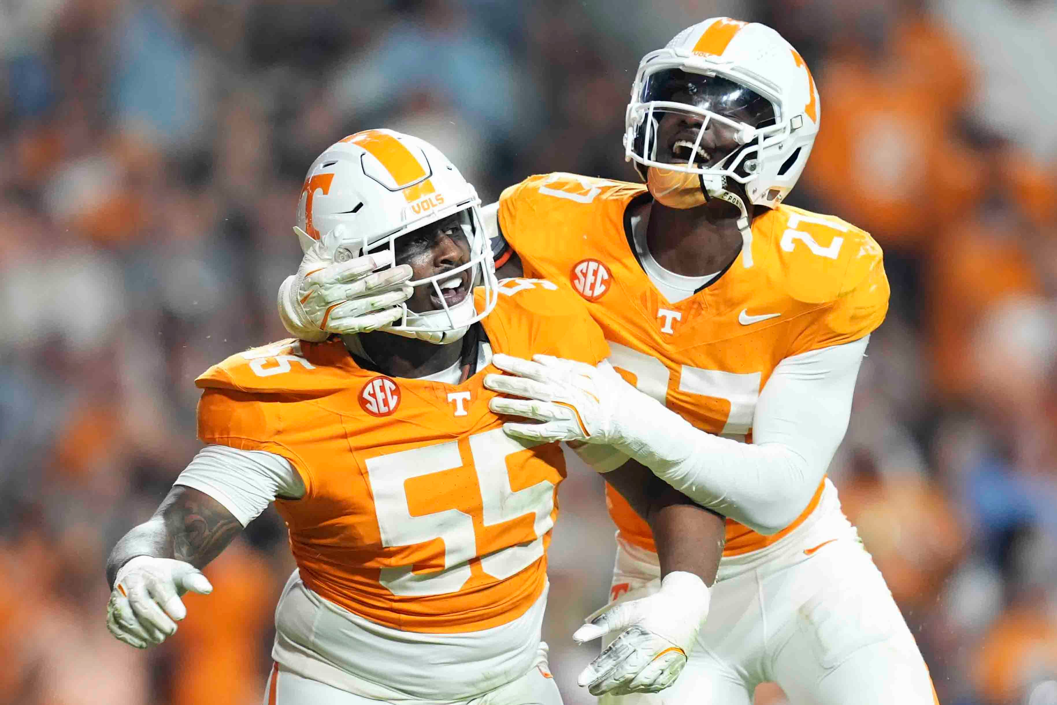 Tennessees Tennessee defensive lineman James Pearce Jr. (27) celebraes Tennessee defensive lineman Omarr Norman-Lotts (55) sack during an NCAA college football game between Tennessee and Mississippi S... Caitie McMekin/News Sentinel-USA TODAY NETWORK via Imagn Images