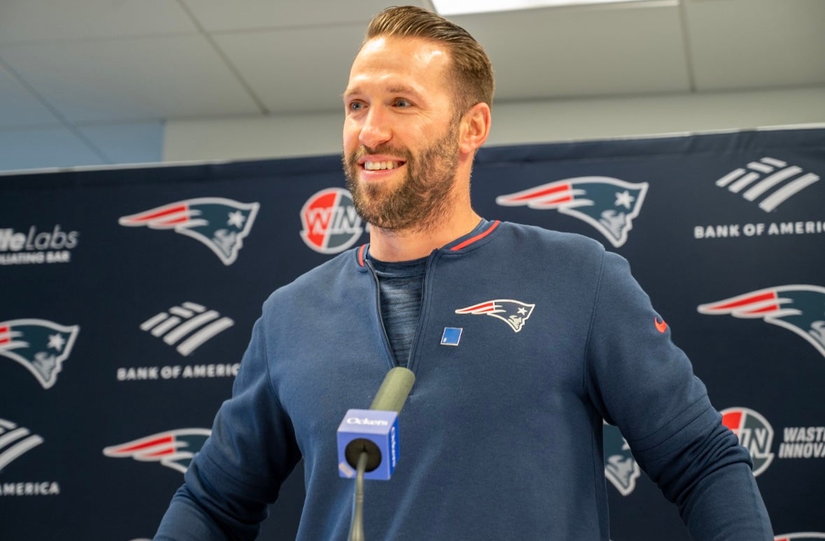 Patriots special teams coordinator Jeremy Springer