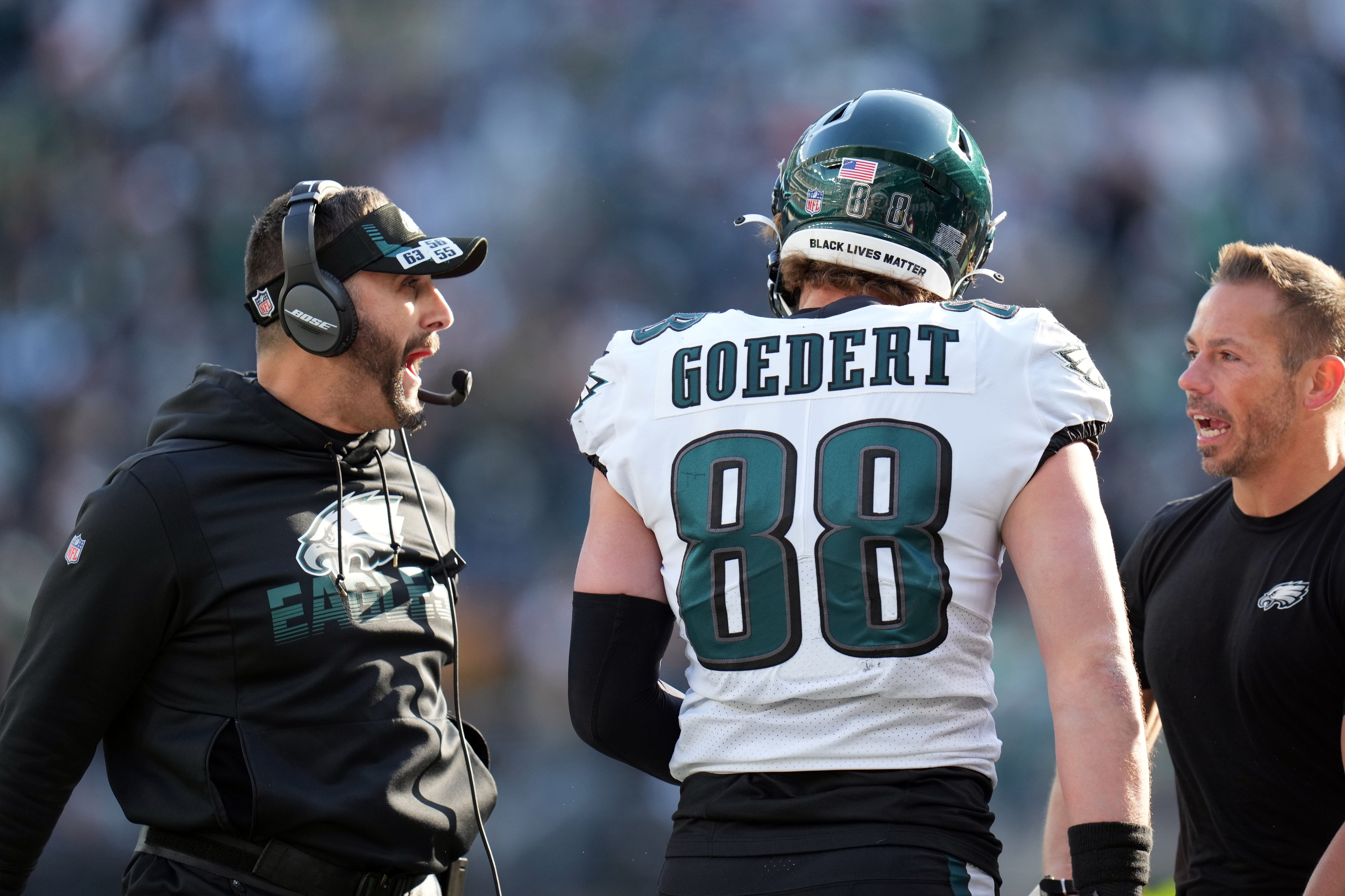 Philadelphia Eagles head coach Nick Sirianni, left, reacts after Philadelphia Eagles tight end Dallas Goedert (88) scores a touchdown in the first half at MetLife Stadium on Sunday, Dec. 5, 2021.