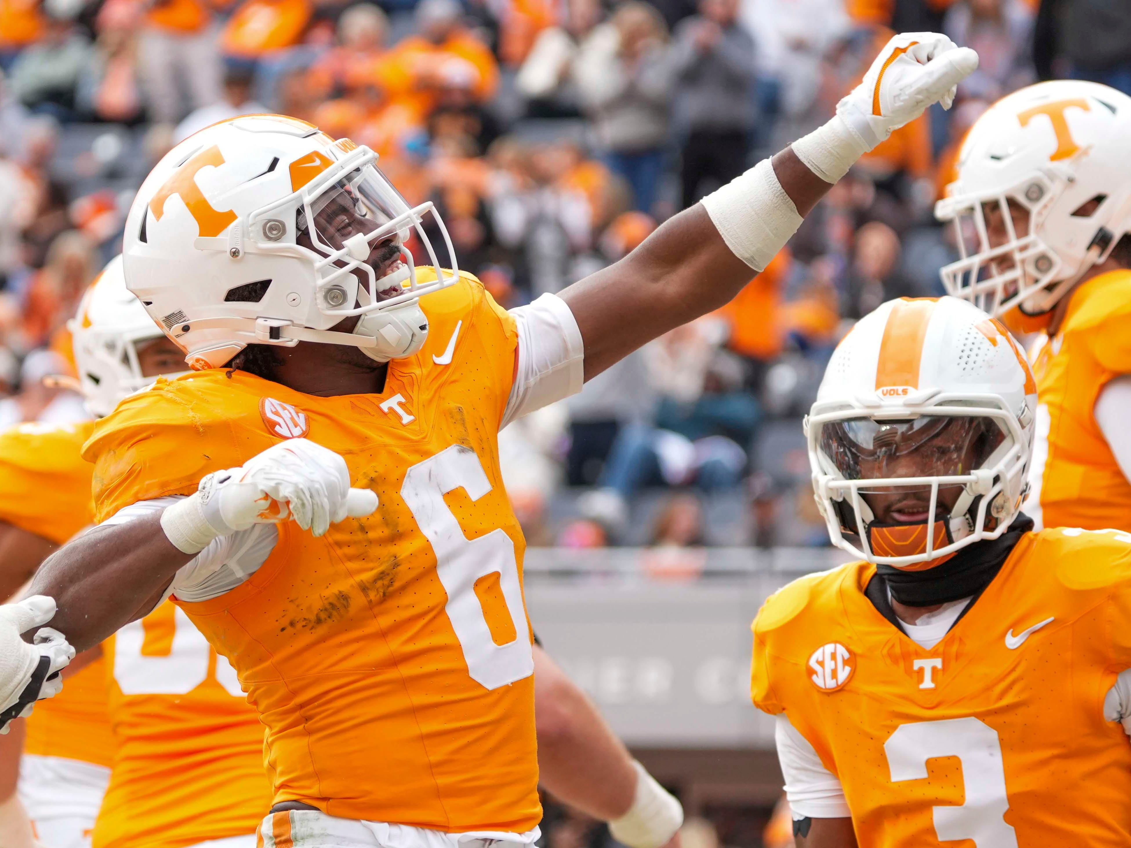 Dylan Sampson, RB Tennessee celebrates a big play for the Volunteers