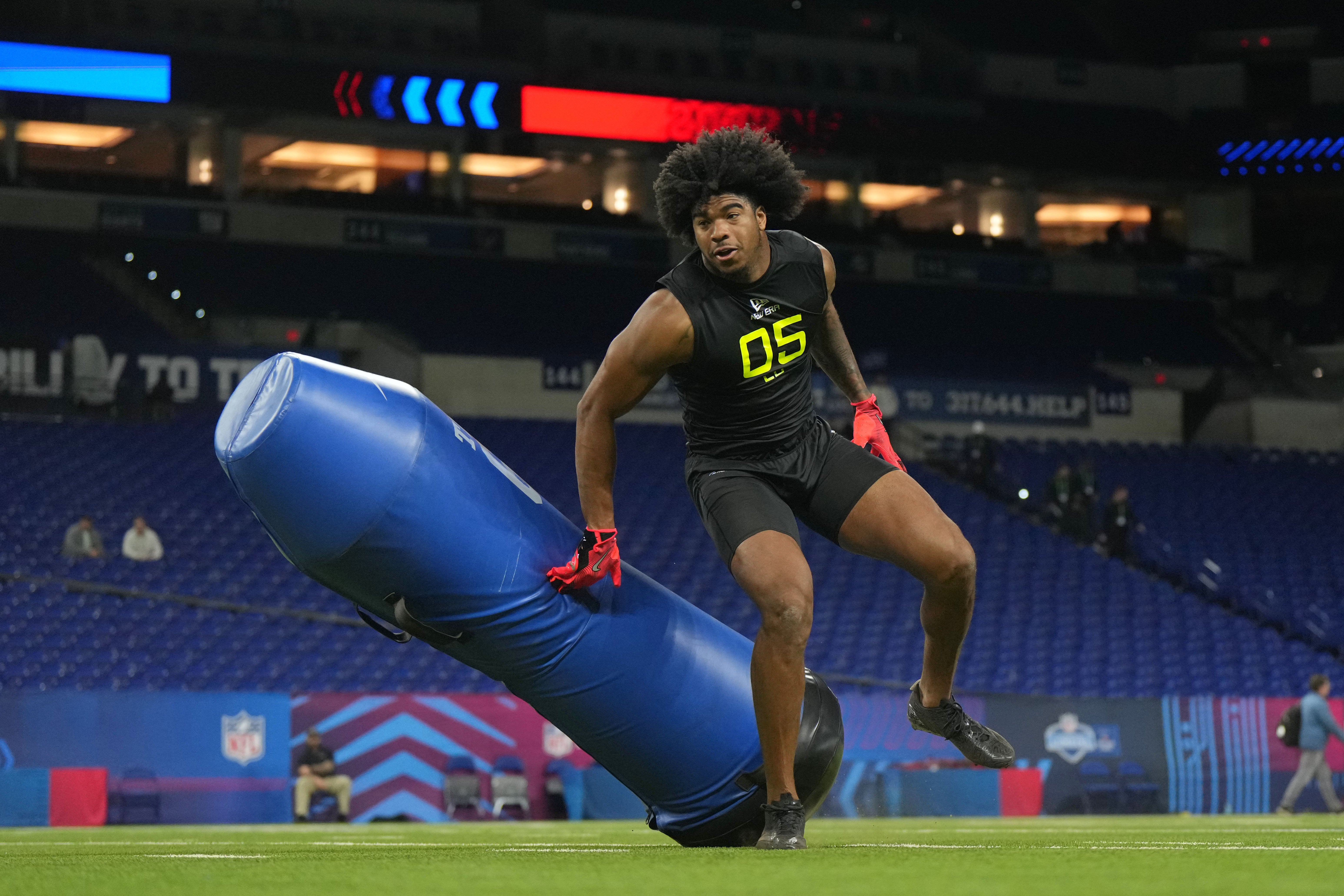 Alabama linebacker Jihaad Campbell (LB05) participates in drills during the 2025 NFL Combine at Lucas Oil Stadium.