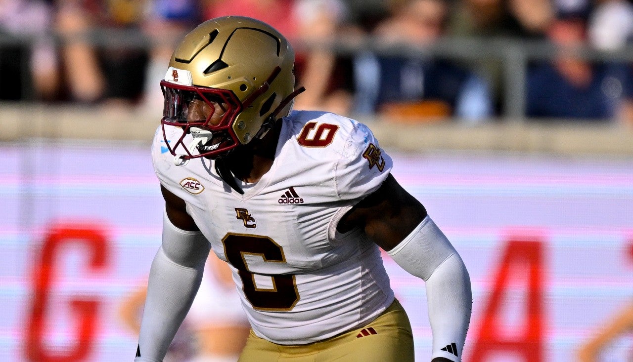 Nov 16, 2024; Dallas, Texas, USA; Boston College Eagles defensive end Donovan Ezeiruaku (6) in action during the game between the SMU Mustangs and the Boston College Eagles at Gerald J. Ford Stadium.