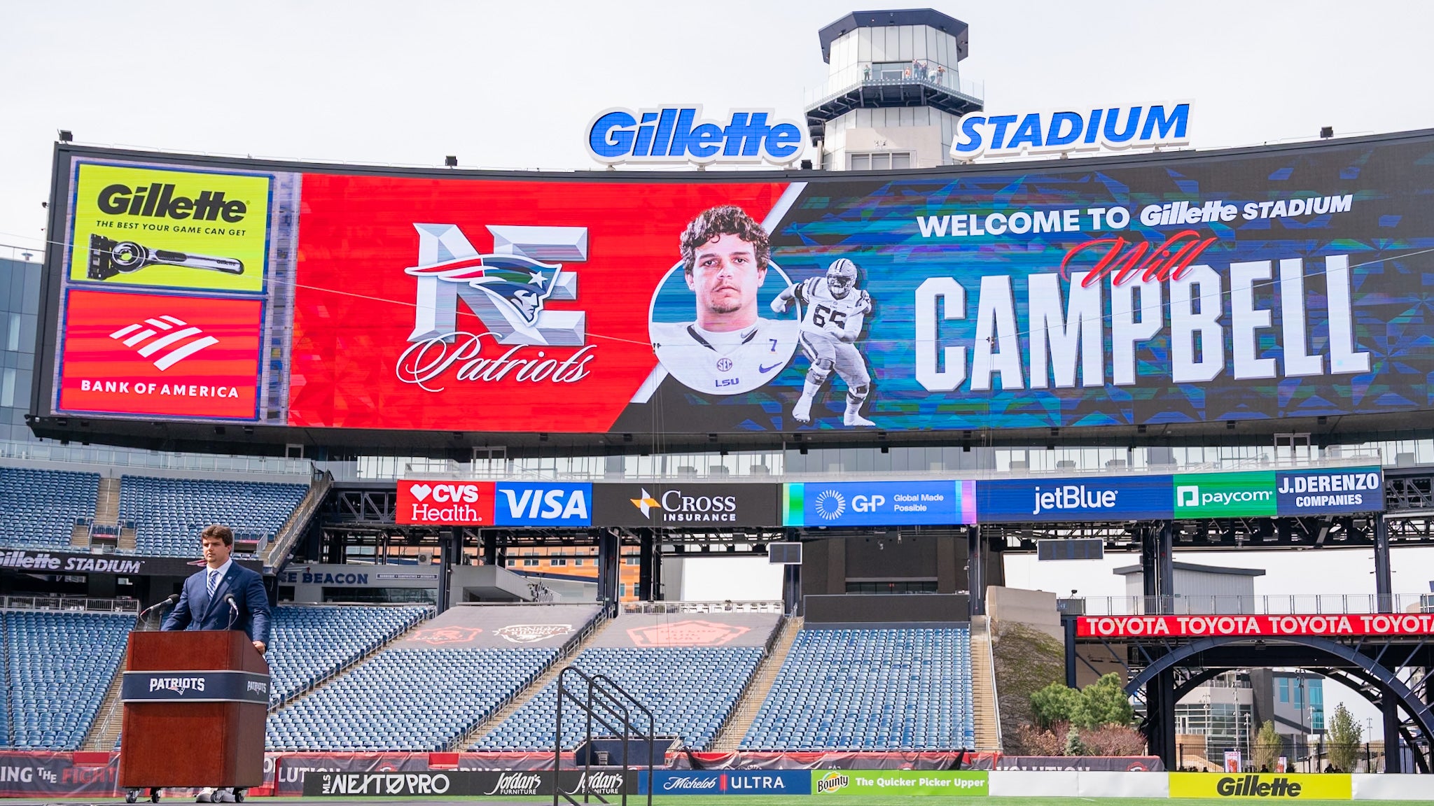 Patriots OT Will Campbell