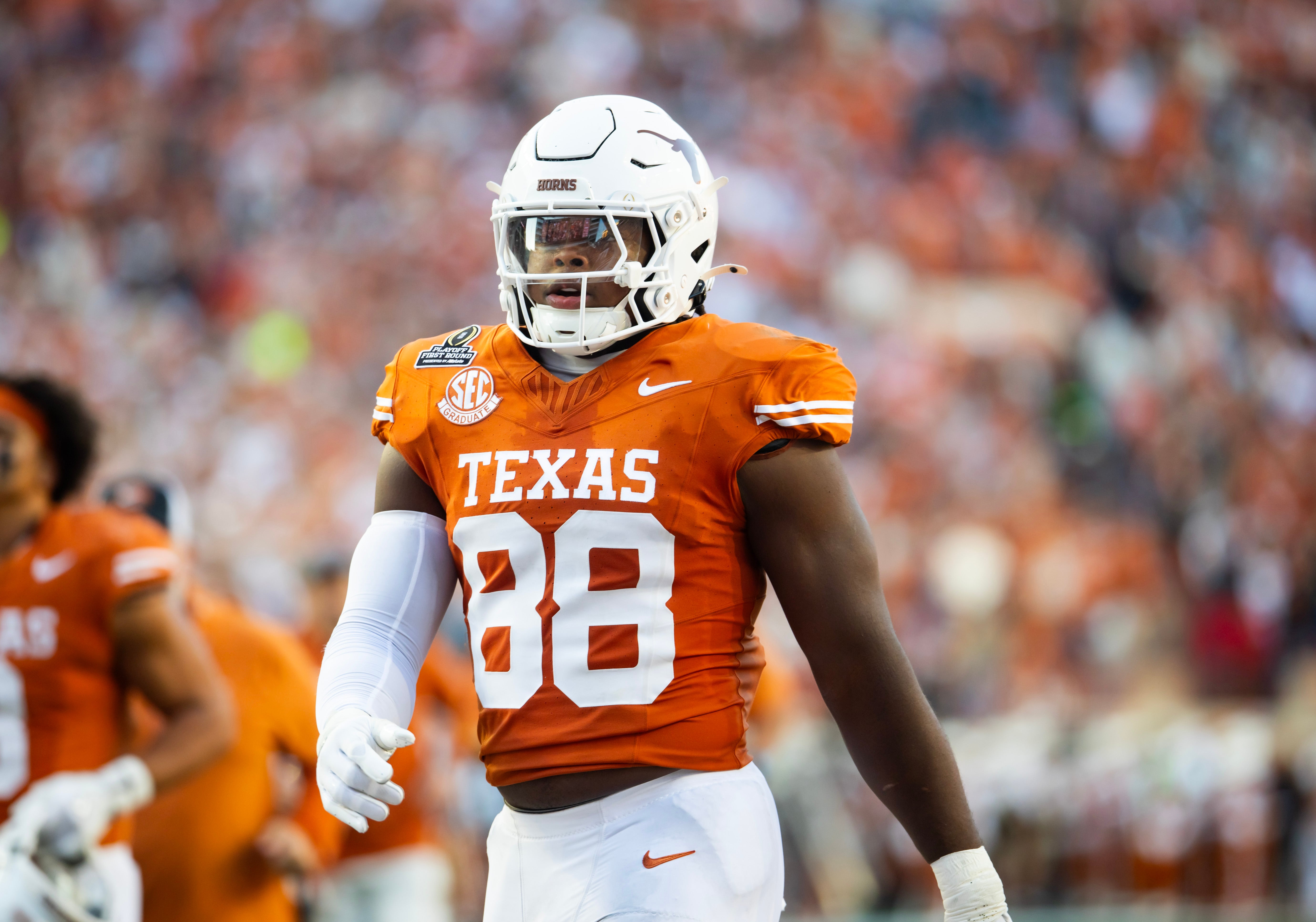 Texas Longhorns linebacker Barryn Sorrell (88) against the Clemson Tigers during the CFP National playoff first round at Darrell K Royal-Texas Memorial Stadium.