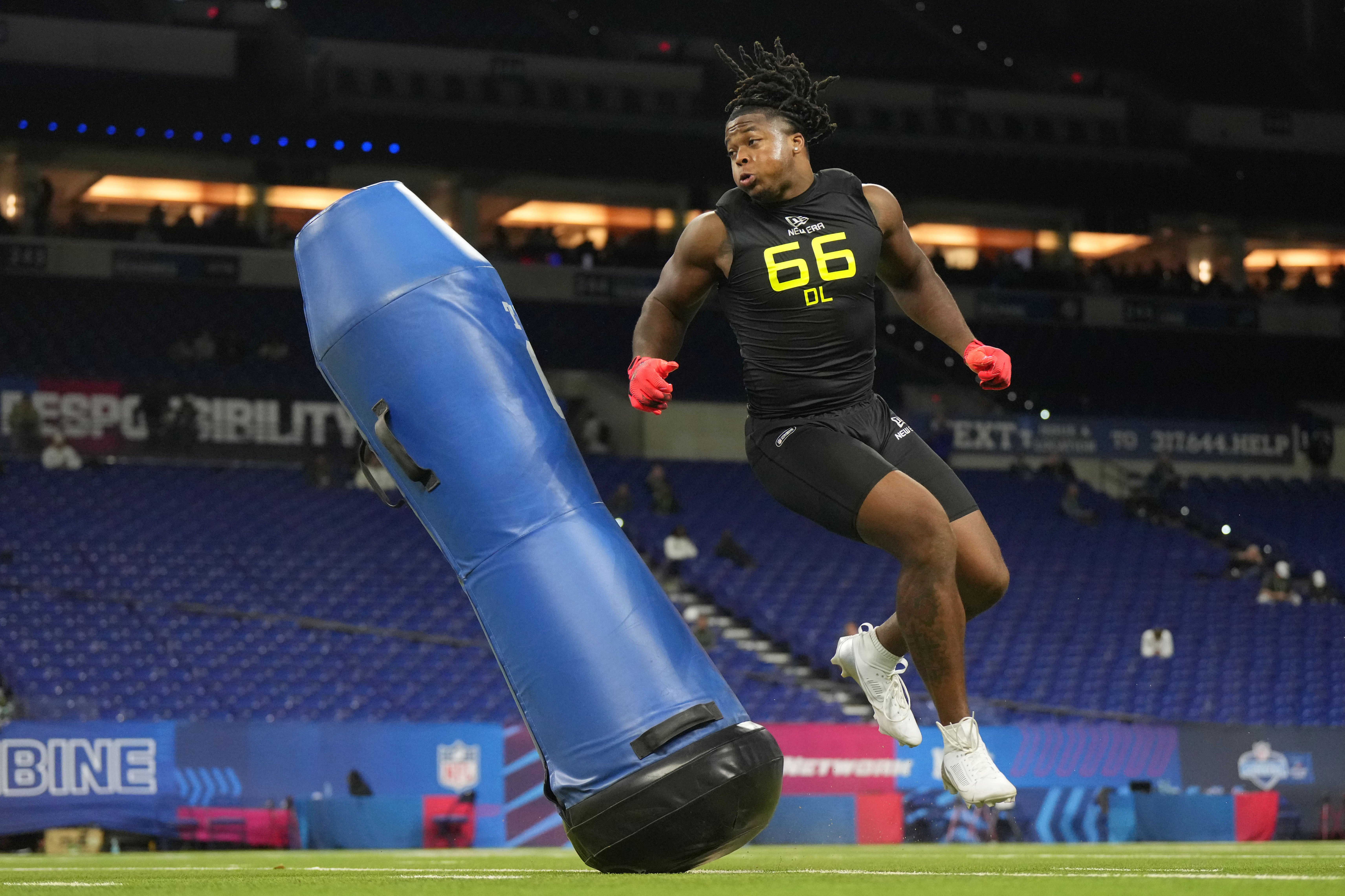 Texas defensive lineman Barryn Sorrell (DL66) participates in drills during the 2025 NFL Combine at Lucas Oil Stadium.