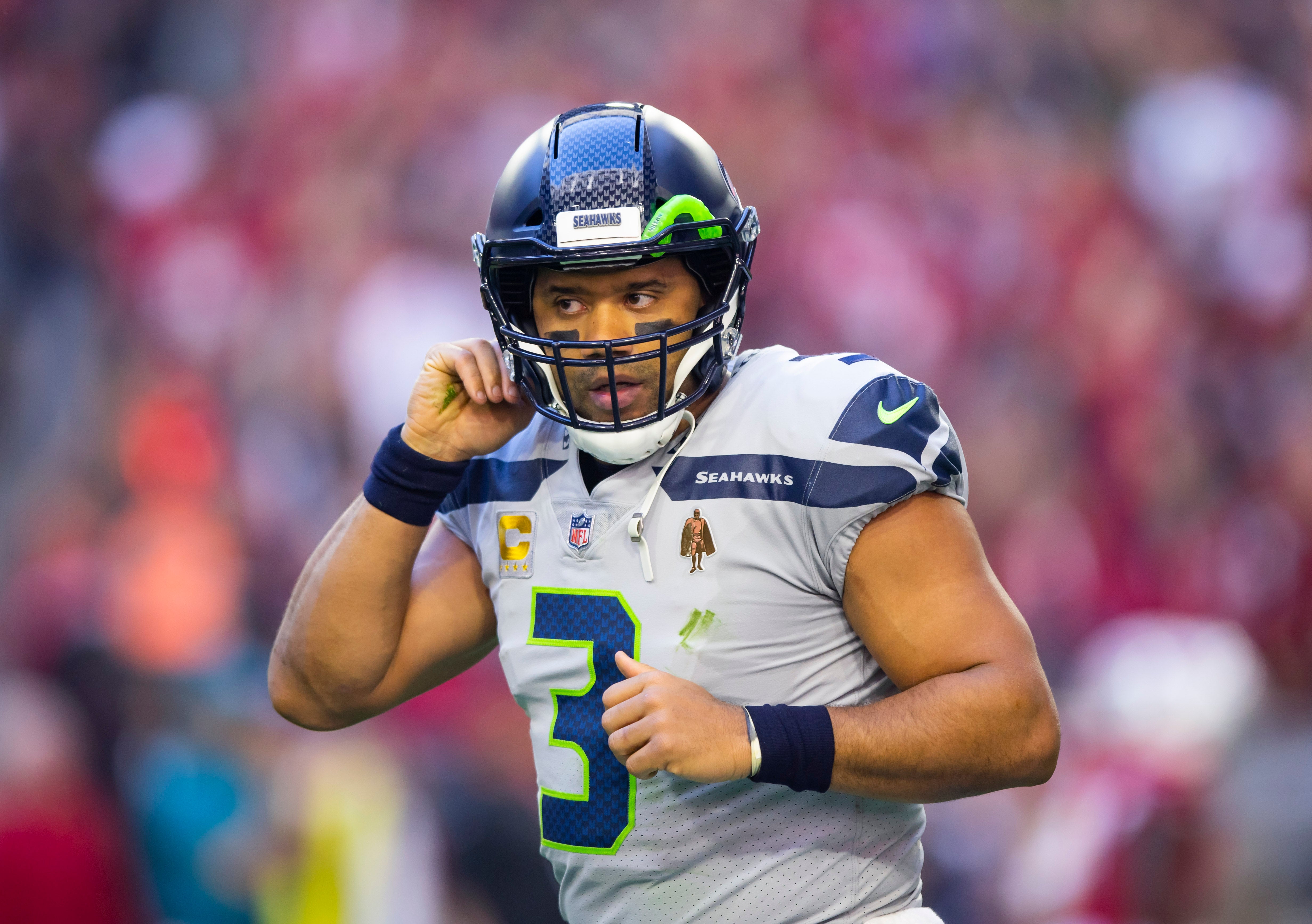 Seattle Seahawks quarterback Russell Wilson (3) against the Arizona Cardinals at State Farm Stadium.