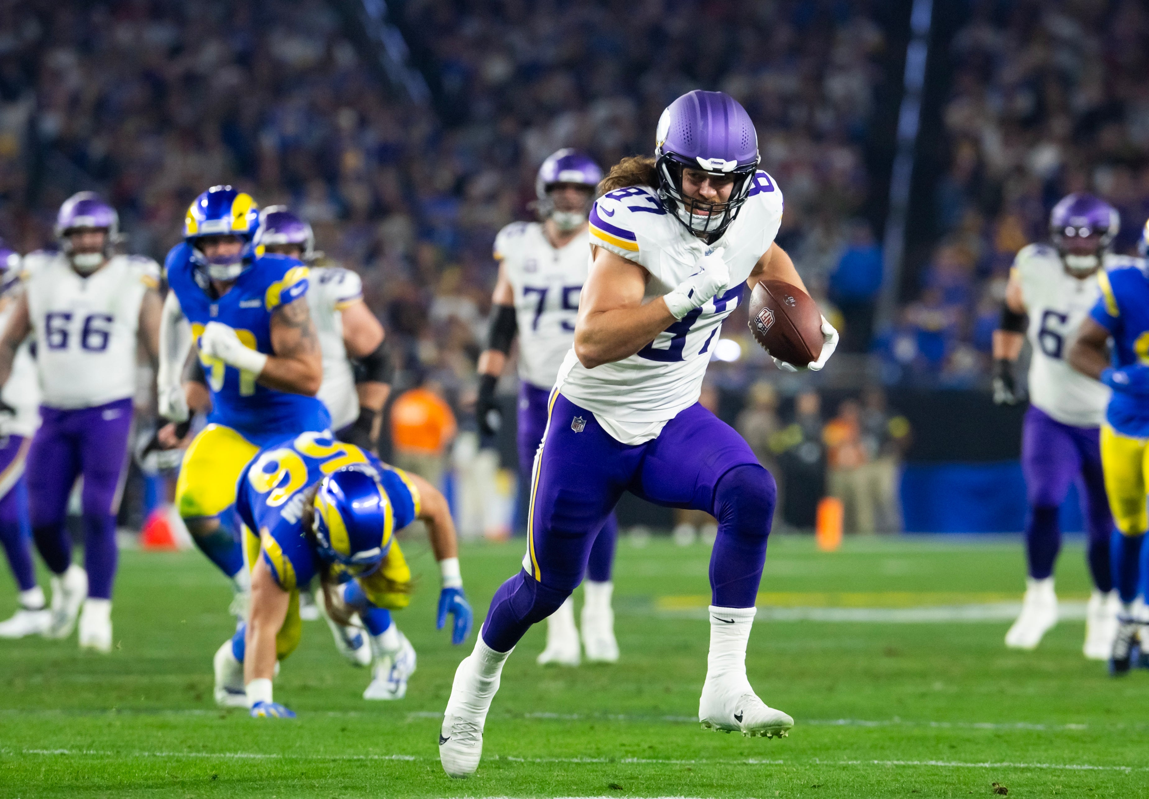 Jan 13, 2025; Glendale, AZ, USA; Minnesota Vikings tight end T.J. Hockenson (87) against the Los Angeles Rams during an NFC wild card game at State Farm Stadium.