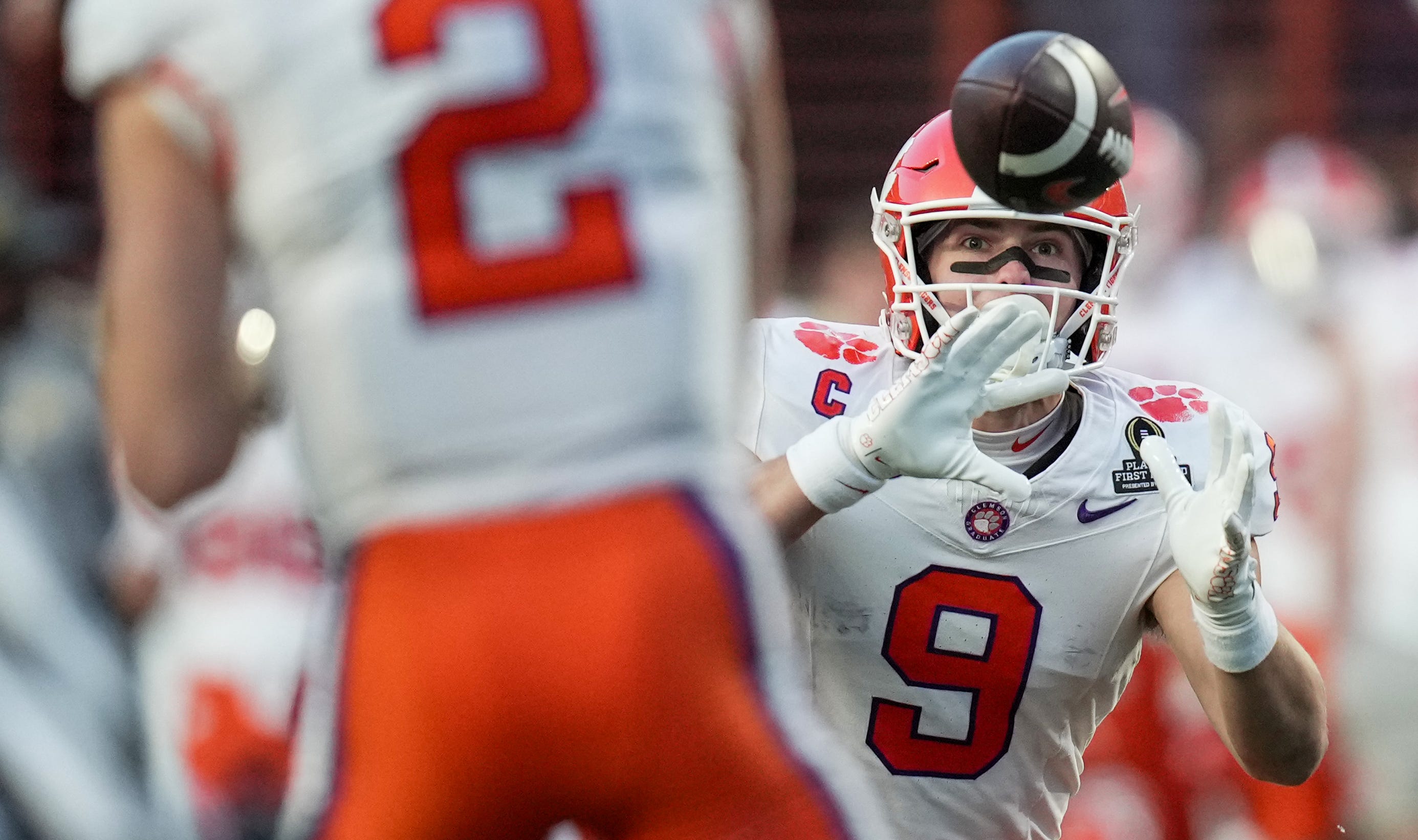 Clemson Tigers tight end Jake Briningstool (9) pulls the ball in for a first down against Texas Longhorns in the second half of an NCAA College Football Playoffs first round game at Darrell K Royal Texas Memorial Stadium, Austin, Texas, Saturday, Dec. 21, 2024.
