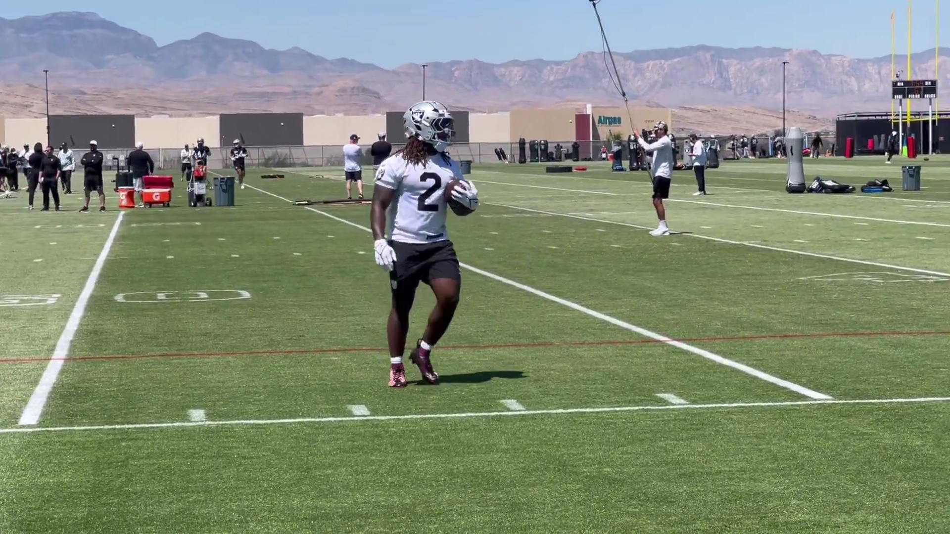 Las Vegas Raiders running back Ashton Jeanty