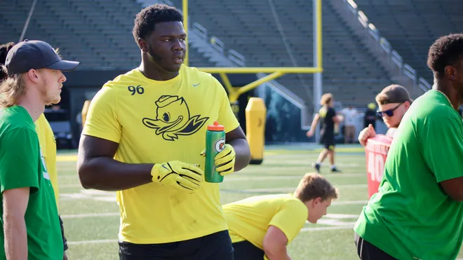 2026 Oregon offensive tackle target Immanuel Iheanacho