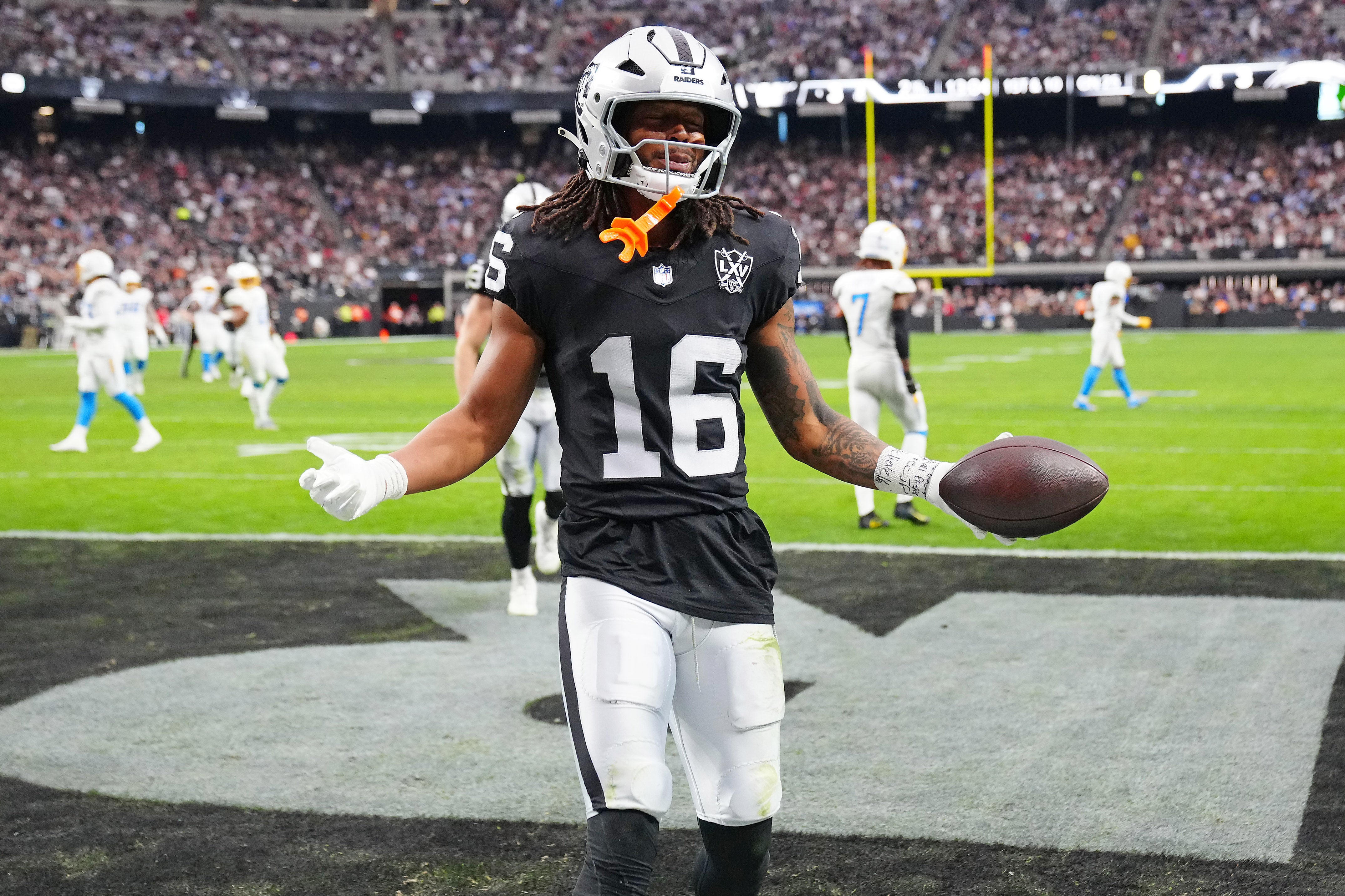 Las vegas Raiders wide receiver Jakobi Meyers