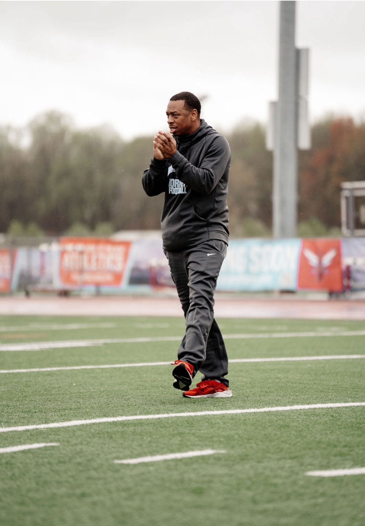 Former Chiefs wide receiver, current North Alabama WRs coach Samie Parker