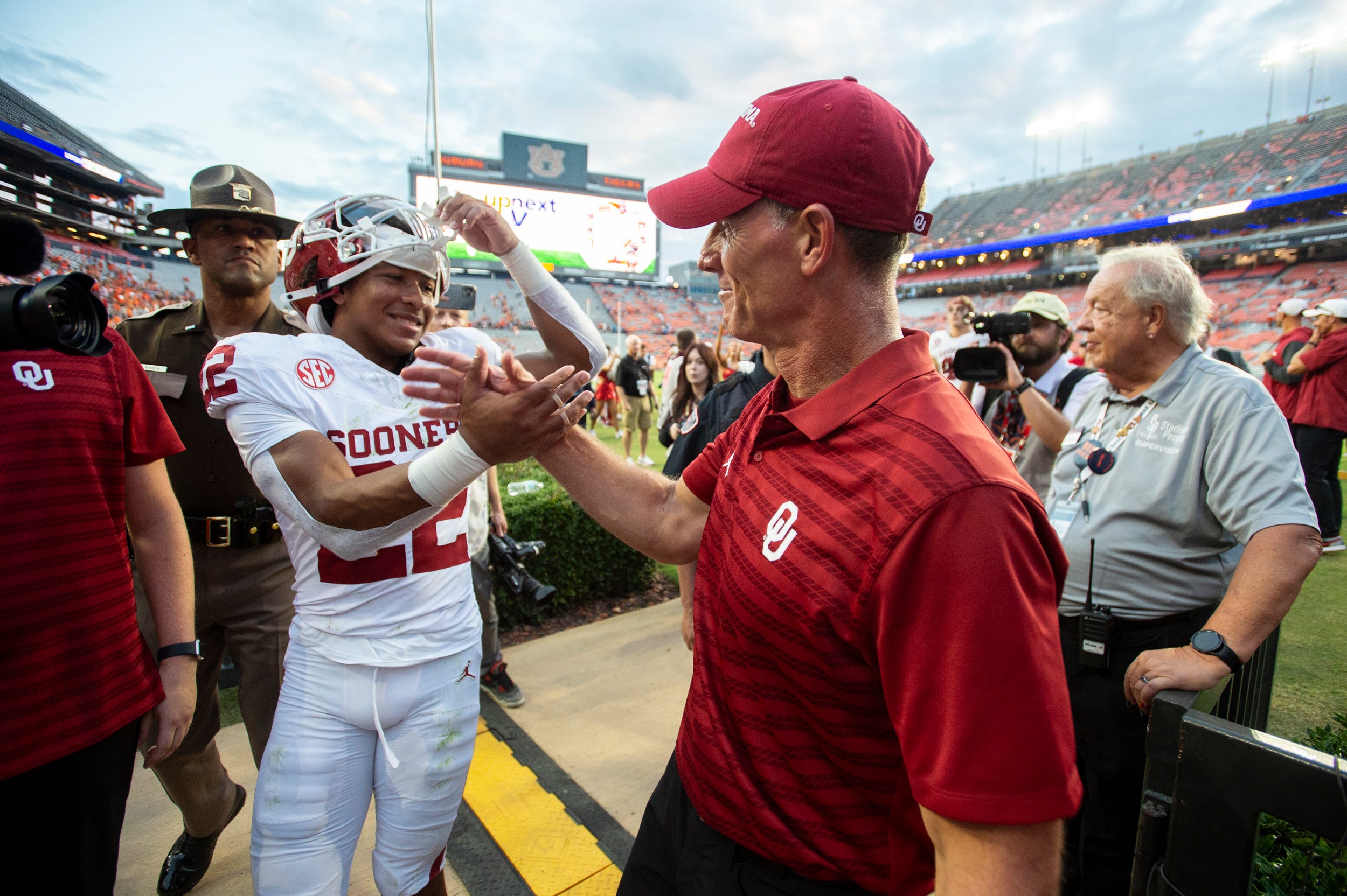 Oklahoma Sooners head coach Brent Venables
