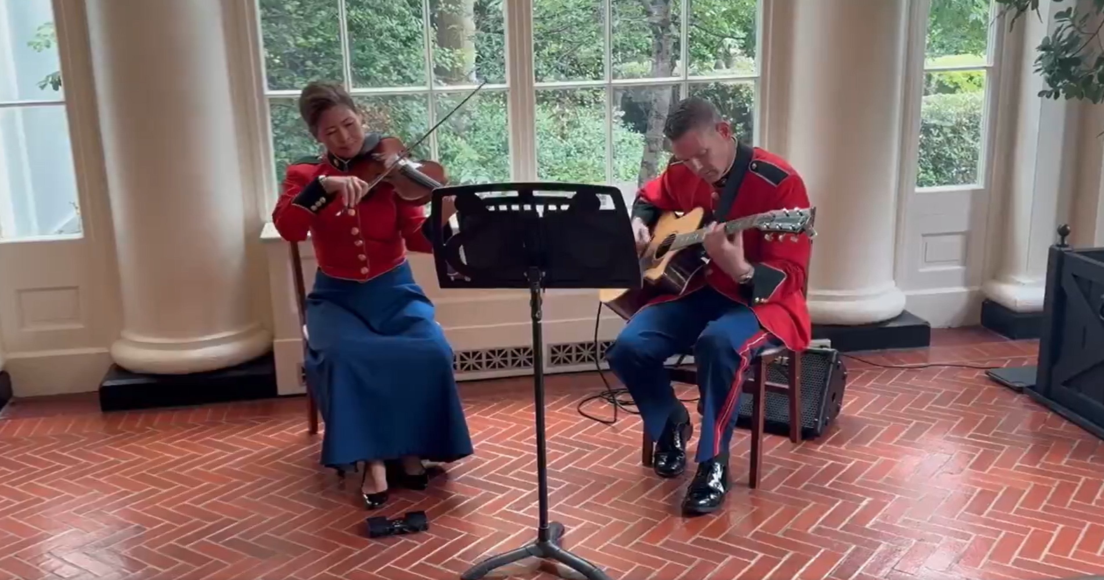 Guitarist and violinist play I Won't Back Down-Tom Petty when the Florida Gators' men's basketball team visits The White House.