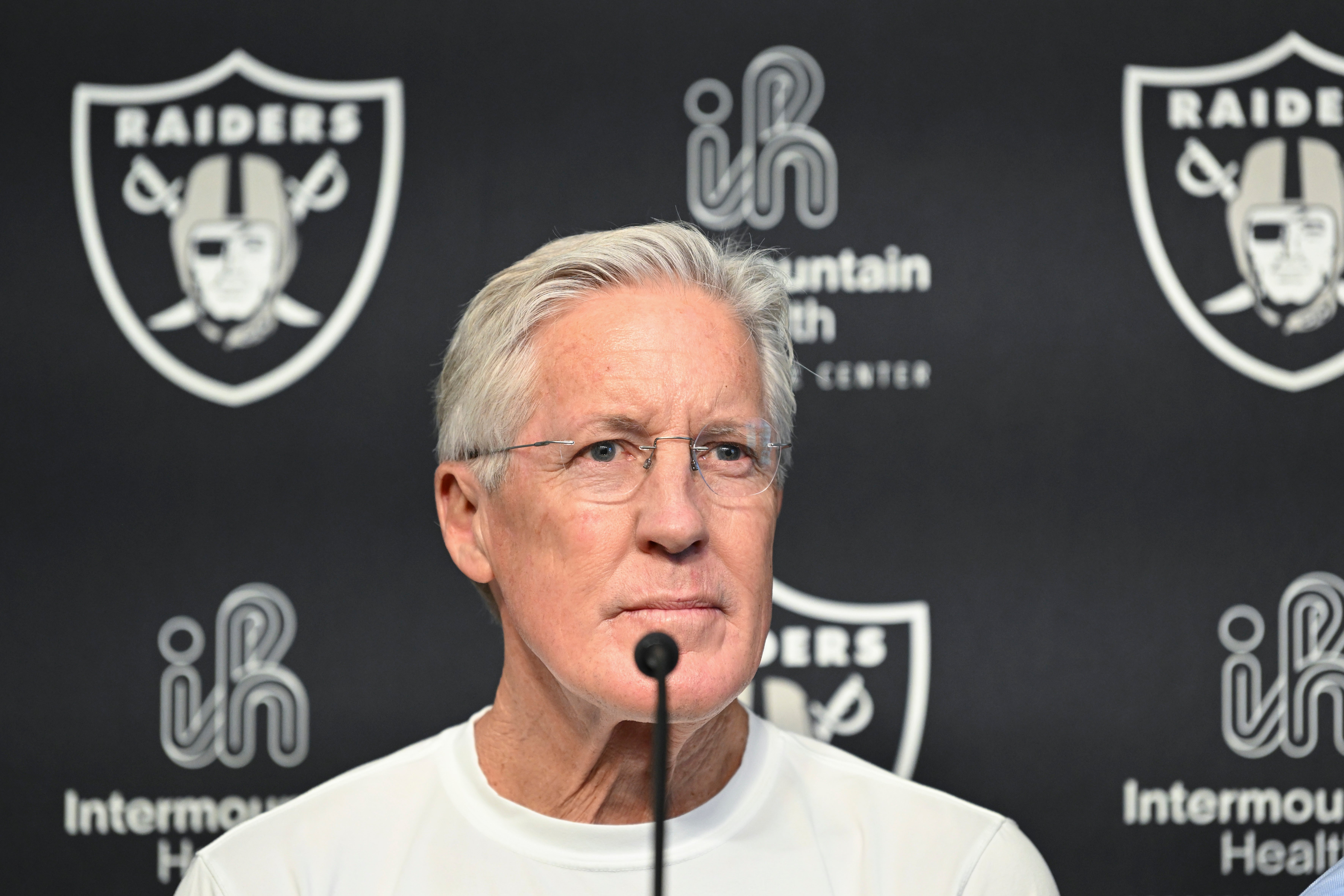 Las Vegas Raiders head coach Pete carroll