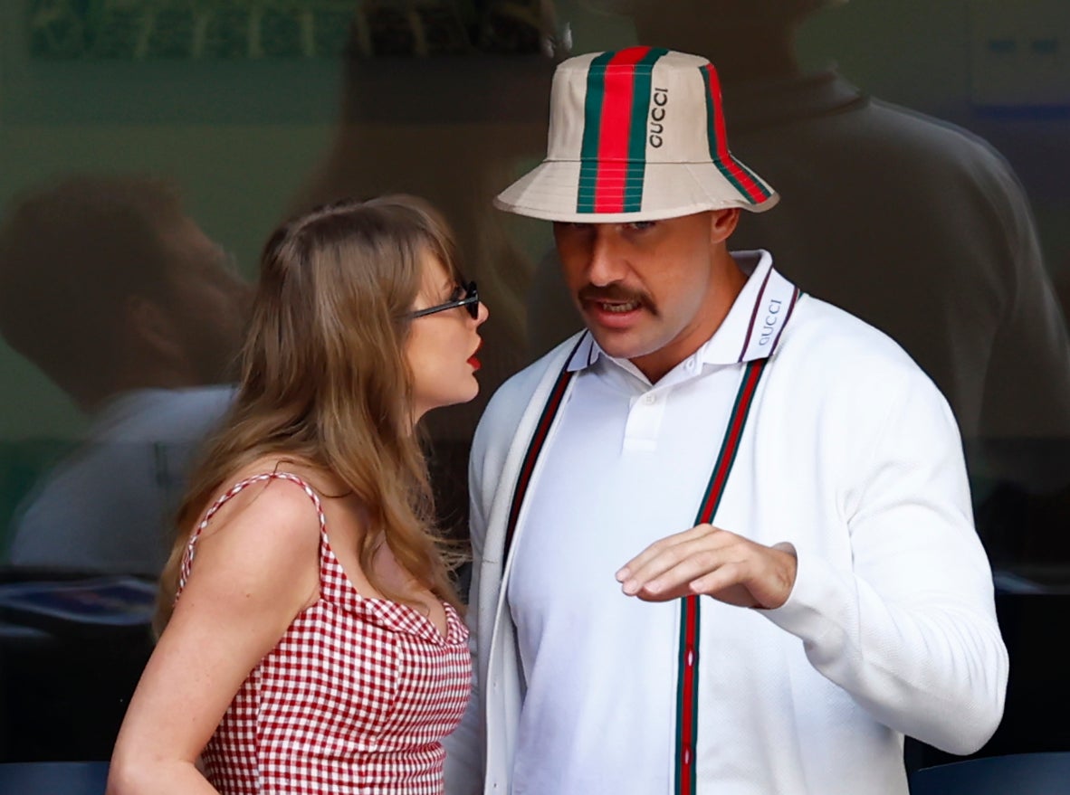 Sep 8, 2024; Flushing, NY, USA; Recording artist Taylor Swift and Kansas City Chiefs tight end Travis Kelce look on in the men’s singles final of the 2024 U.S. Open tennis tournament at USTA Billie Jean King National Tennis Center at Louis Armstrong Stadium.