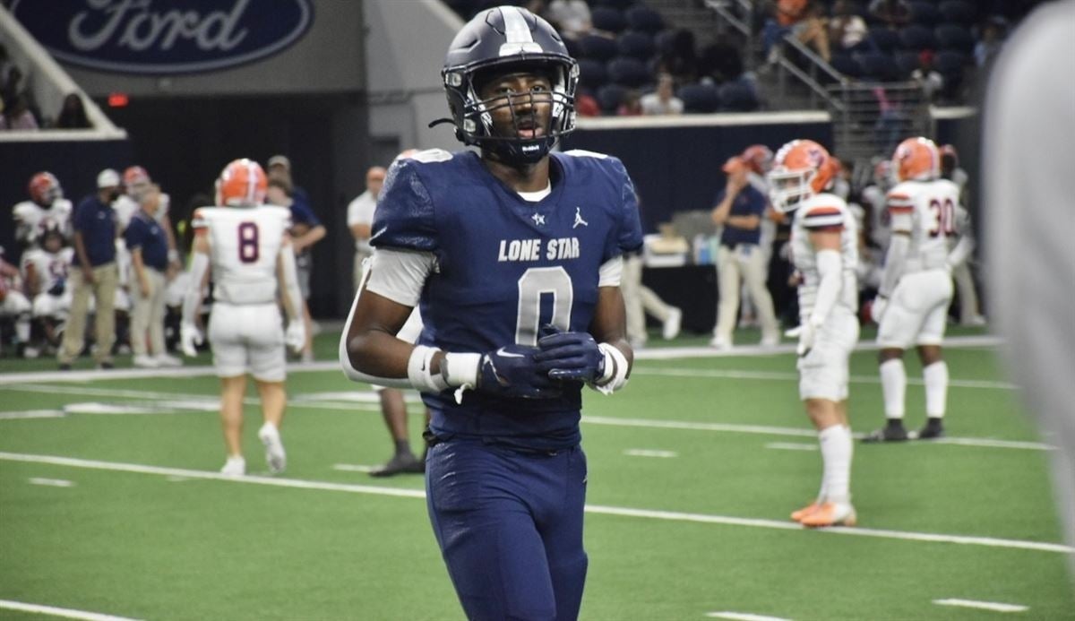 Four-star 2026 recruit Frisco (TX) wide receiver Davian Groce