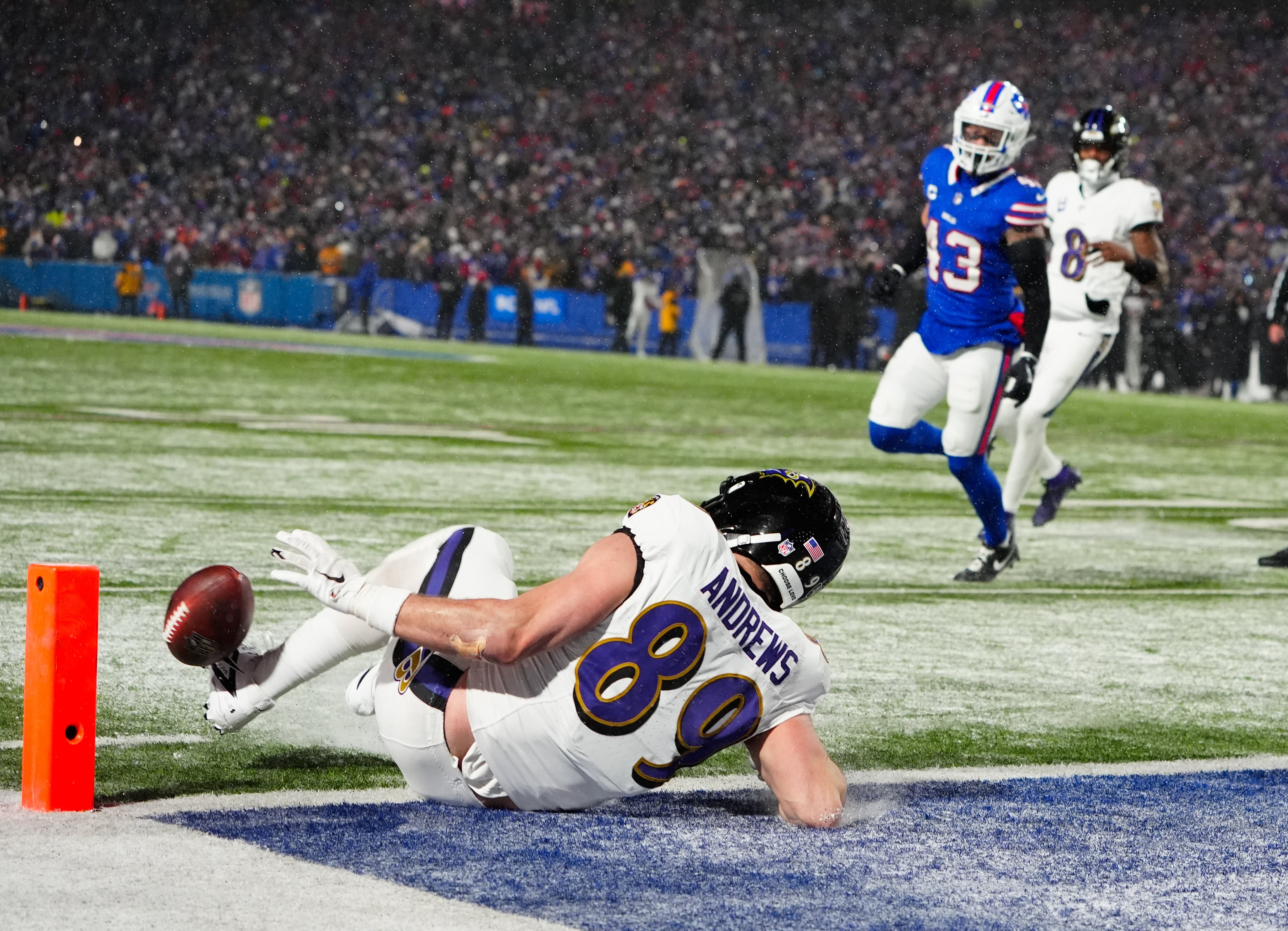 Jan 19, 2025; Orchard Park, New York, USA; Baltimore Ravens tight end Mark Andrews (89) drops a pass on a two-point conversion late in the fourth quarter against the Buffalo Bills in a 2025 AFC divisional round game at Highmark Stadium.