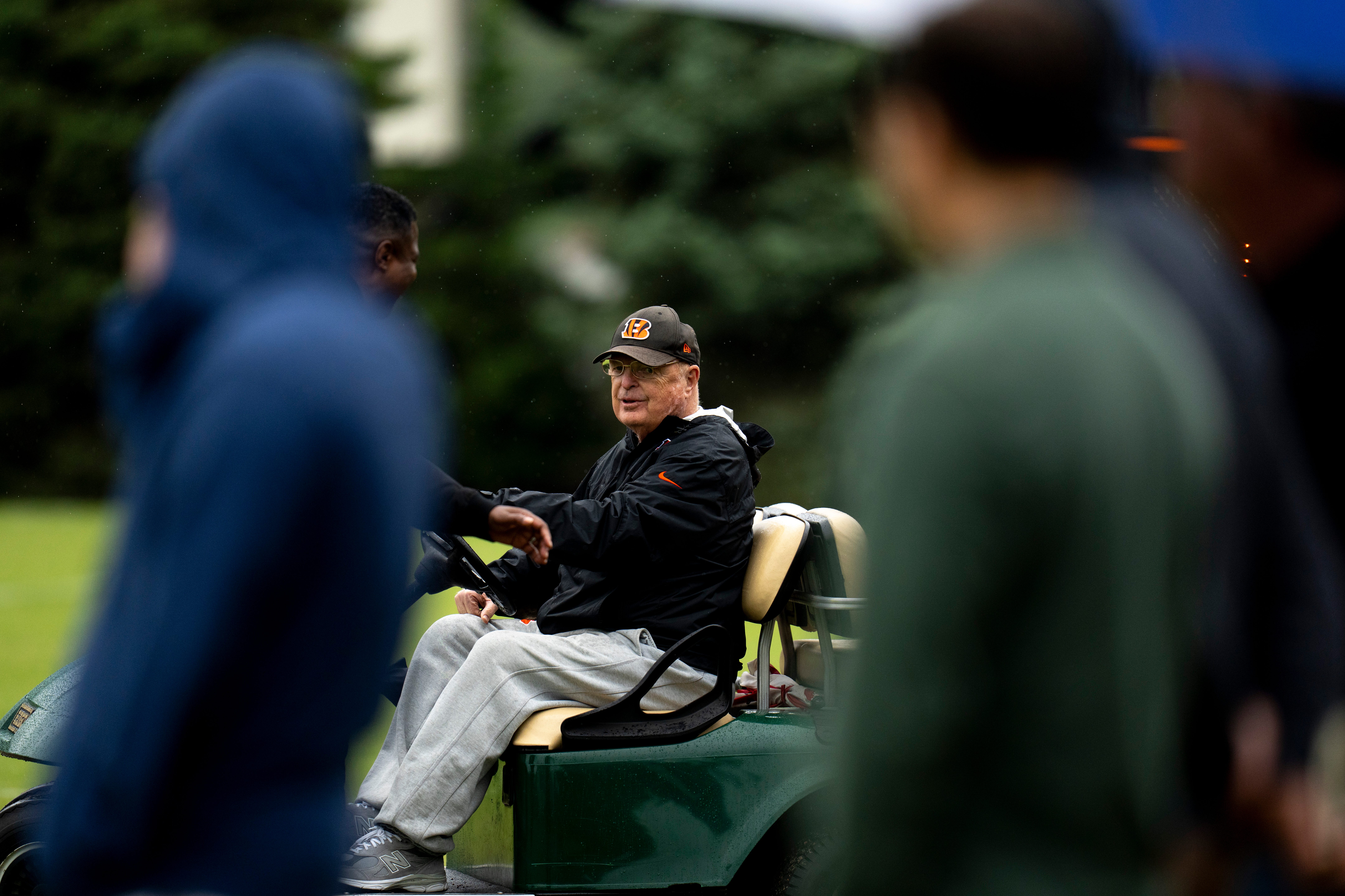 Cincinnati Bengals owner Mike Brown watches practice during the Cincinnati Bengals practice in Cincinnati on Tuesday, May 27, 2025.