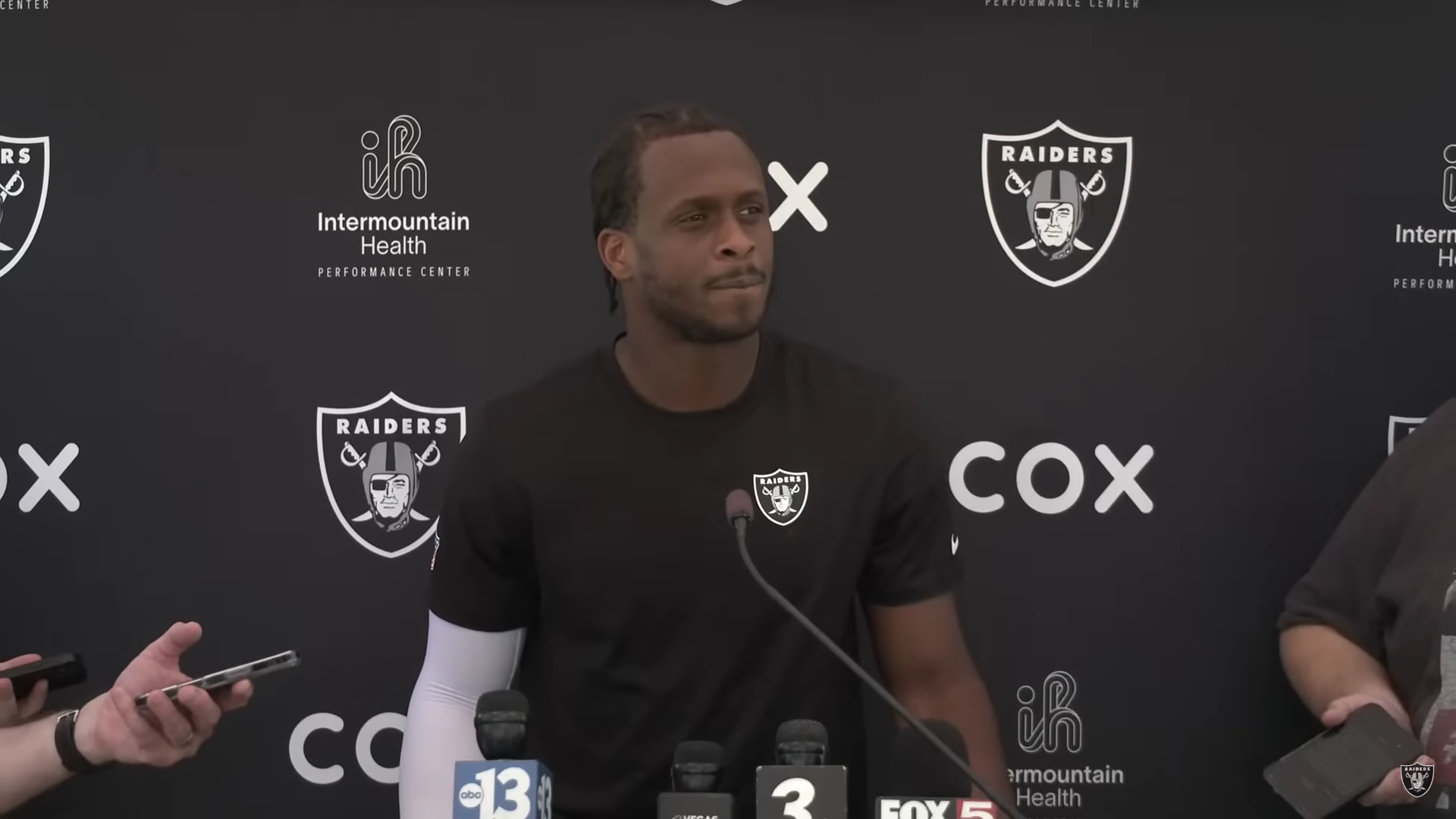 Las Vegas Raiders quarterback Geno Smith