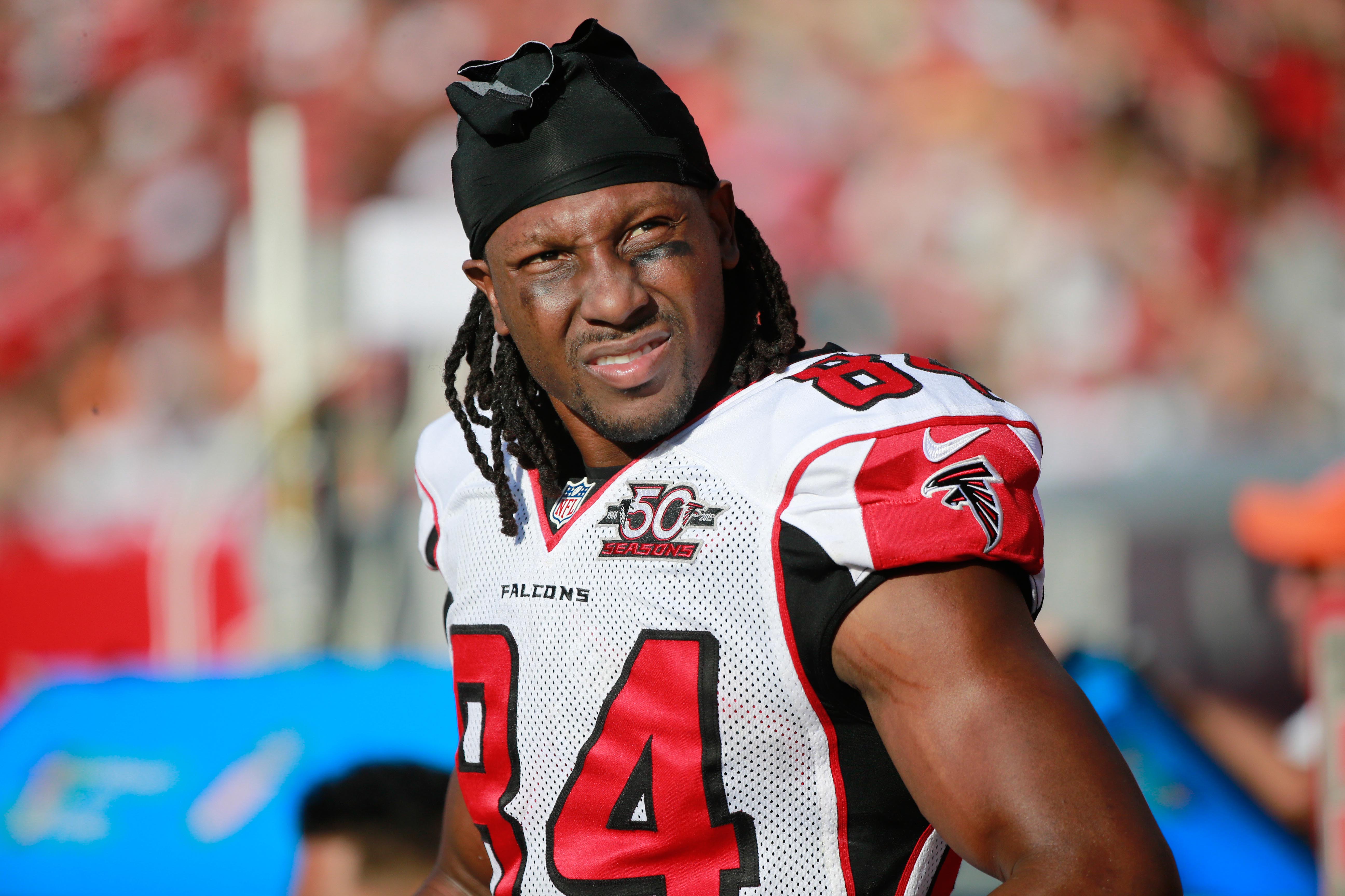 Dec 6, 2015; Tampa, FL, USA; Atlanta Falcons wide receiver Roddy White (84) during the second half at Raymond James Stadium. Tampa Bay Buccaneers defeated the Atlanta Falcons 23-19. Mandatory Credit: Kim Klement-Imagn Images