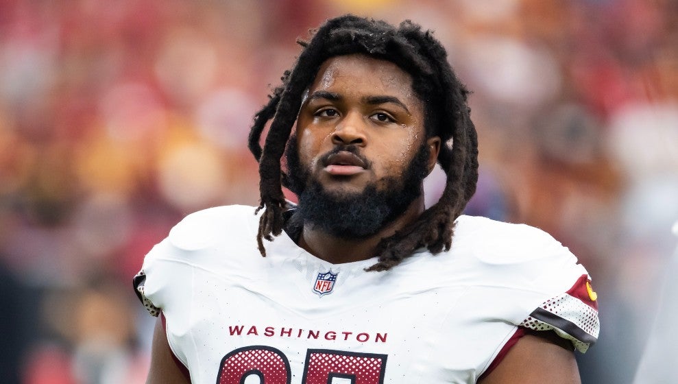 Sep 29, 2024; Glendale, Arizona, USA; Washington Commanders defensive tackle Jer'Zhan Newton (95) against the Arizona Cardinals at State Farm Stadium.