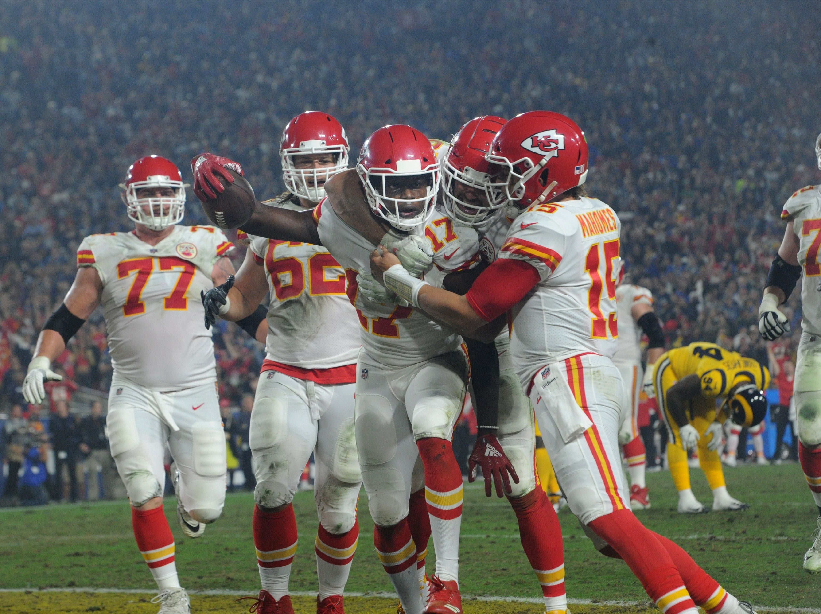 The Chiefs Chris Conley (17) celebrates one of his two touchdown receptions from Patrick Mahomes against the Rams.