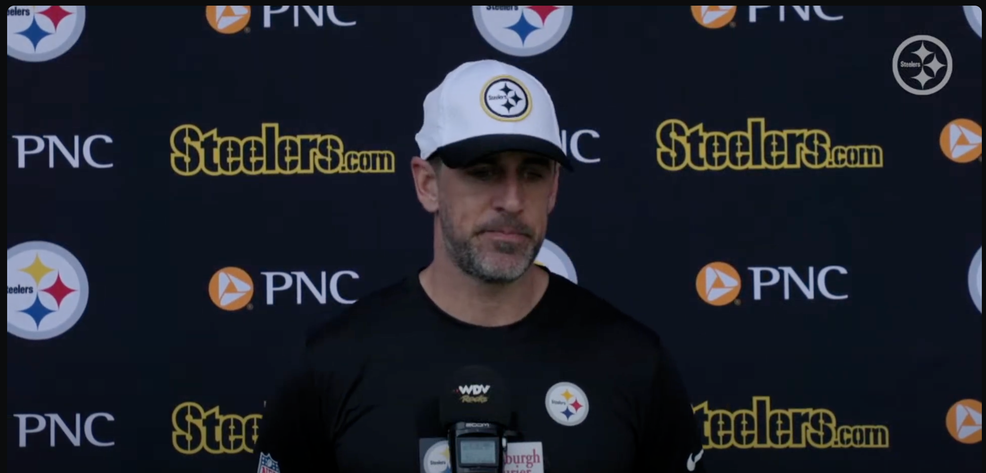 Pittsburgh Steelers quarterback Aaron Rodgers addresses the media after day one of mandatory minicamp, 6/10/25.
