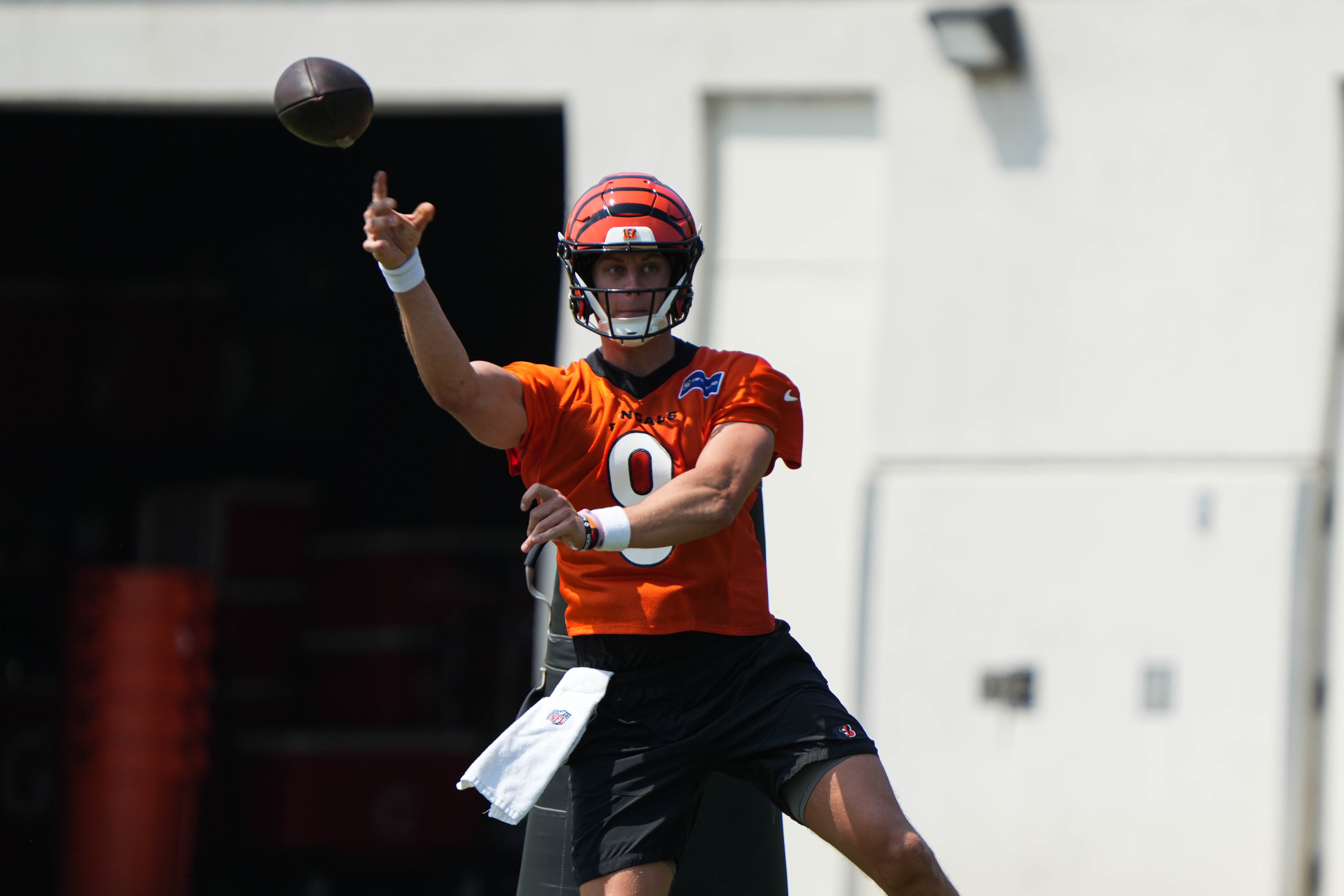 Cincinnati Bengals quarterback Joe Burrow (9) throws a pass during a minicamp training session on Tuesday June 10, 2025.