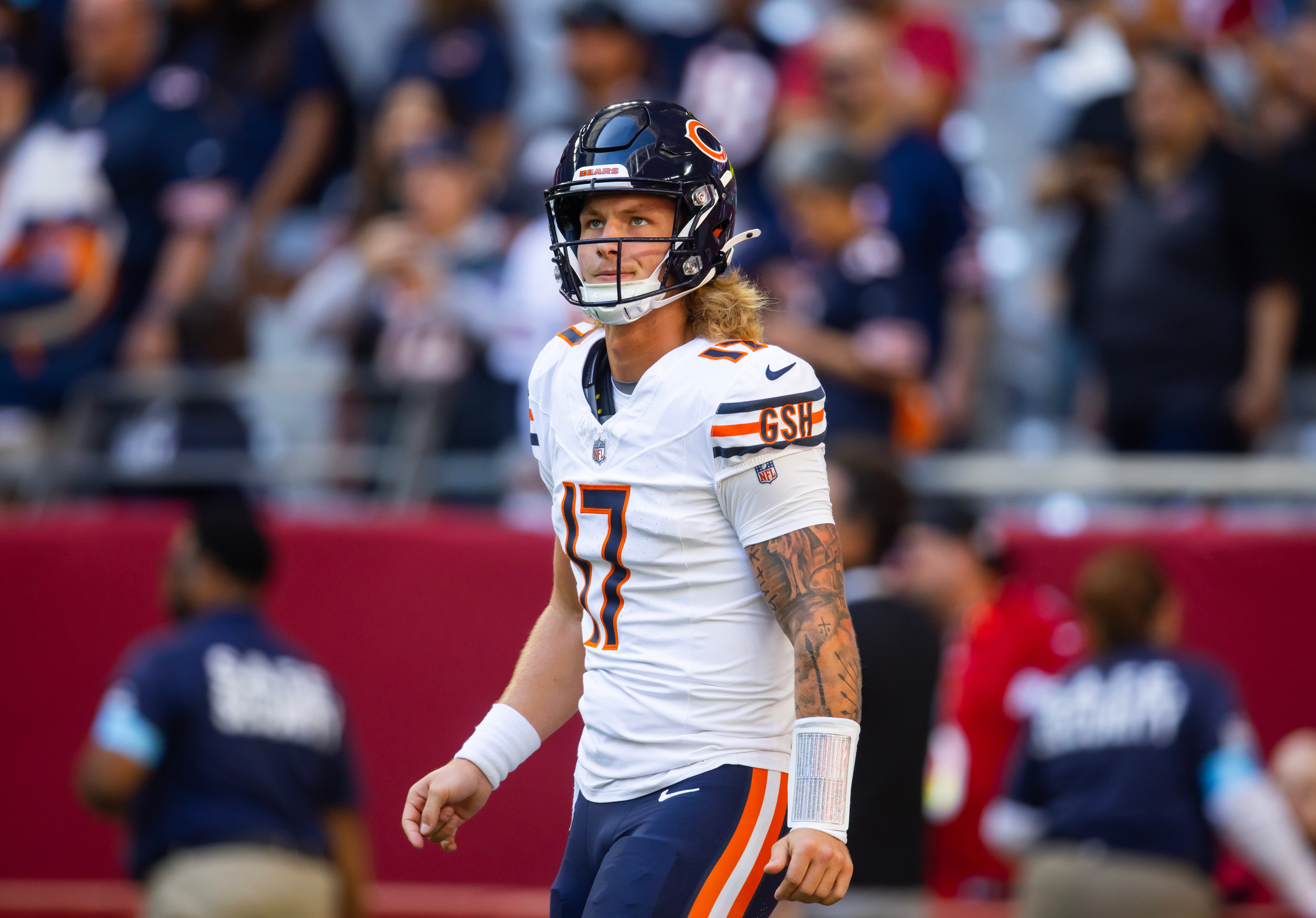 Nov 3, 2024; Glendale, Arizona, USA; Chicago Bears quarterback Tyson Bagent (17) against the Arizona Cardinals at State Farm Stadium.